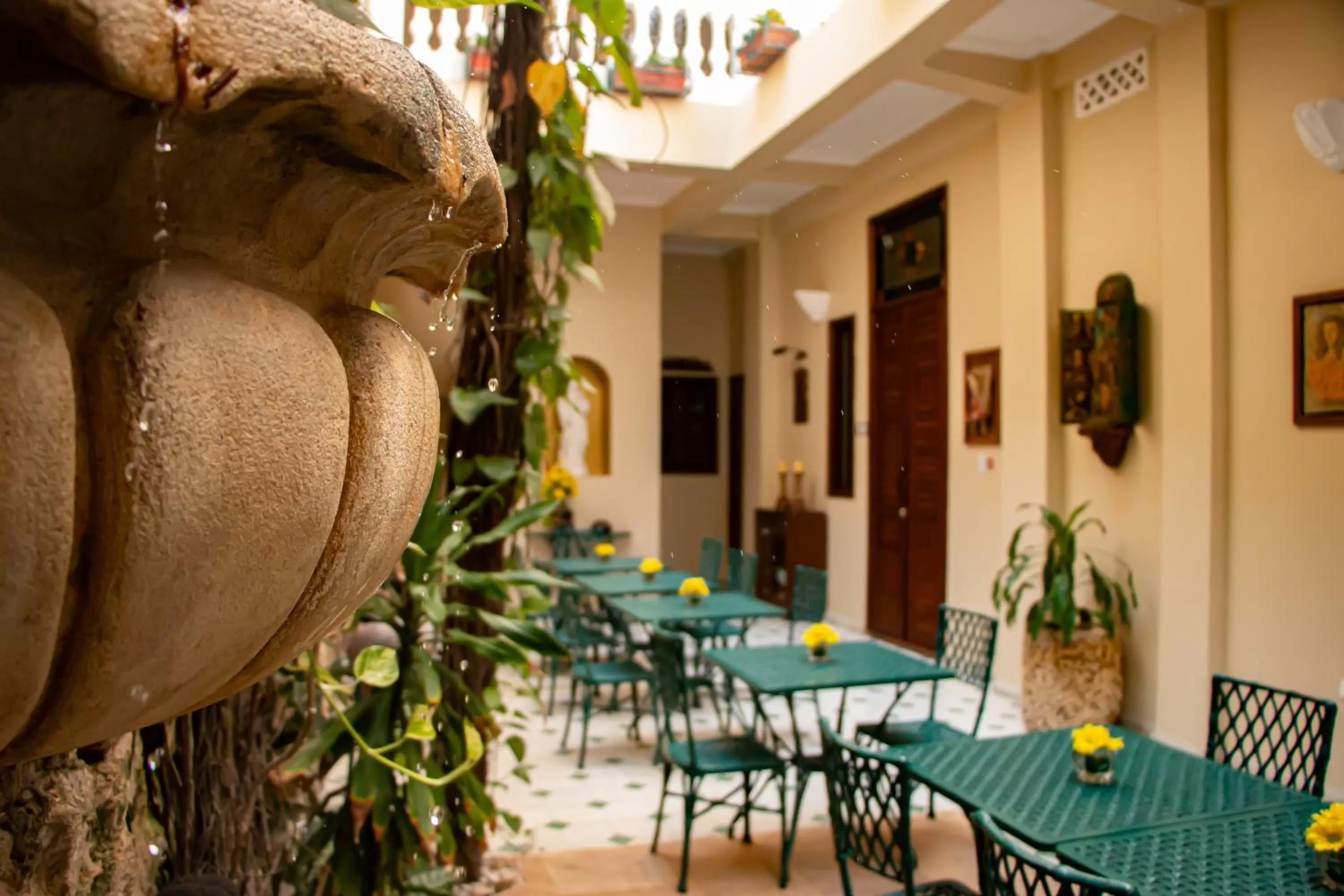 Inner courtyard view in Hotel Casa La Fe