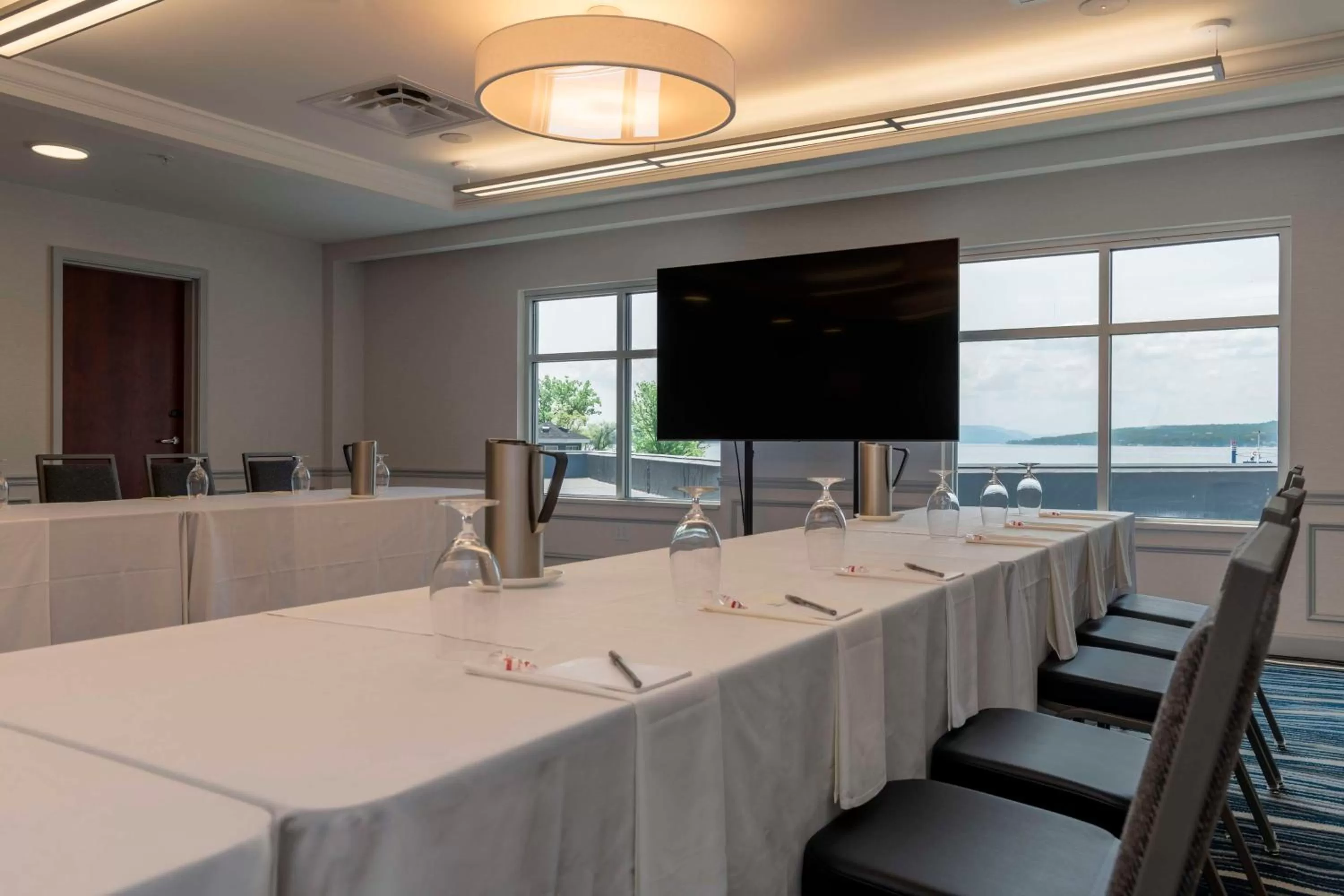 Meeting/conference room in Hotel Canandaigua, Tapestry Collection By Hilton