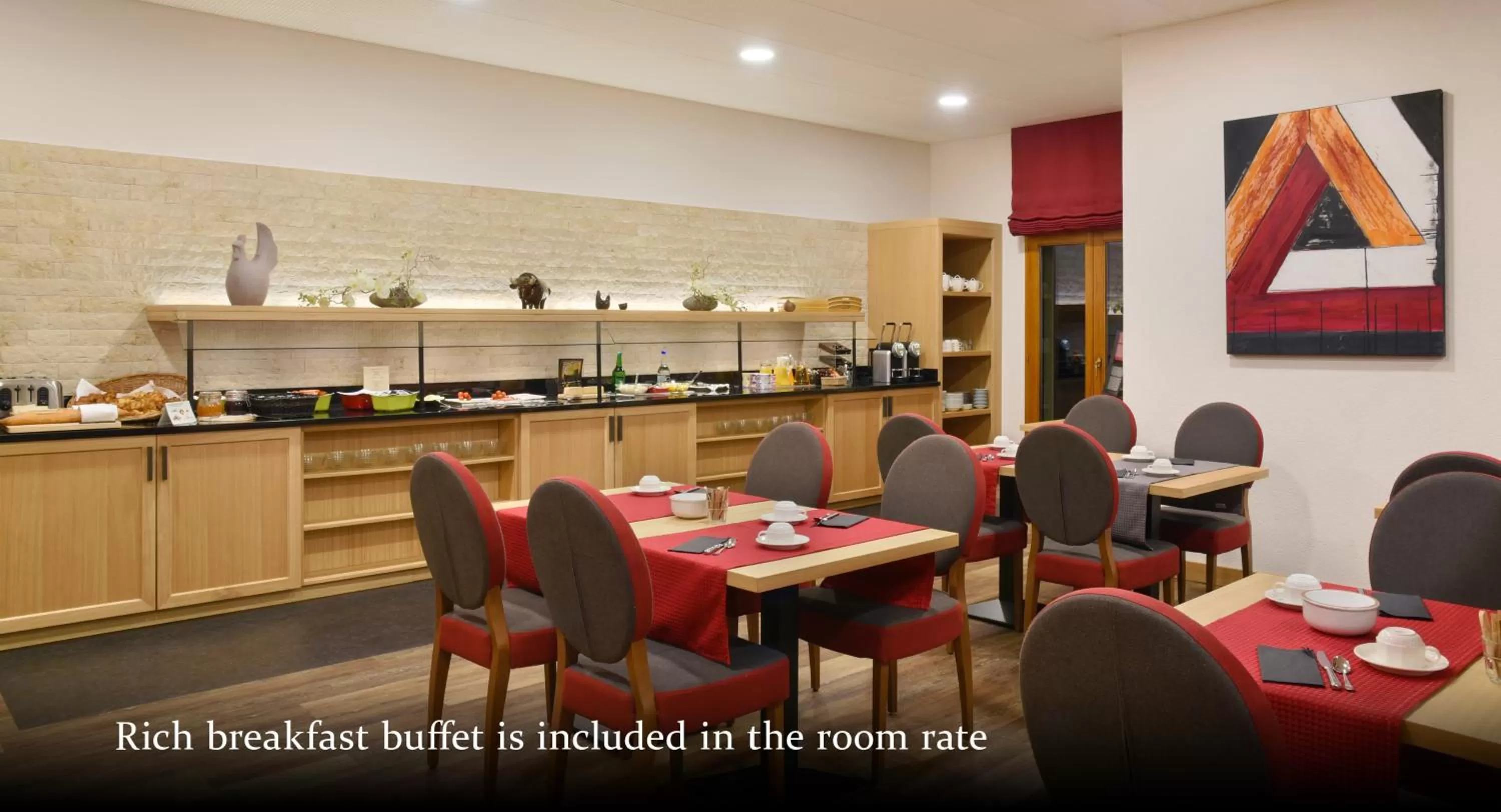 Buffet breakfast in Hôtel des Vignes