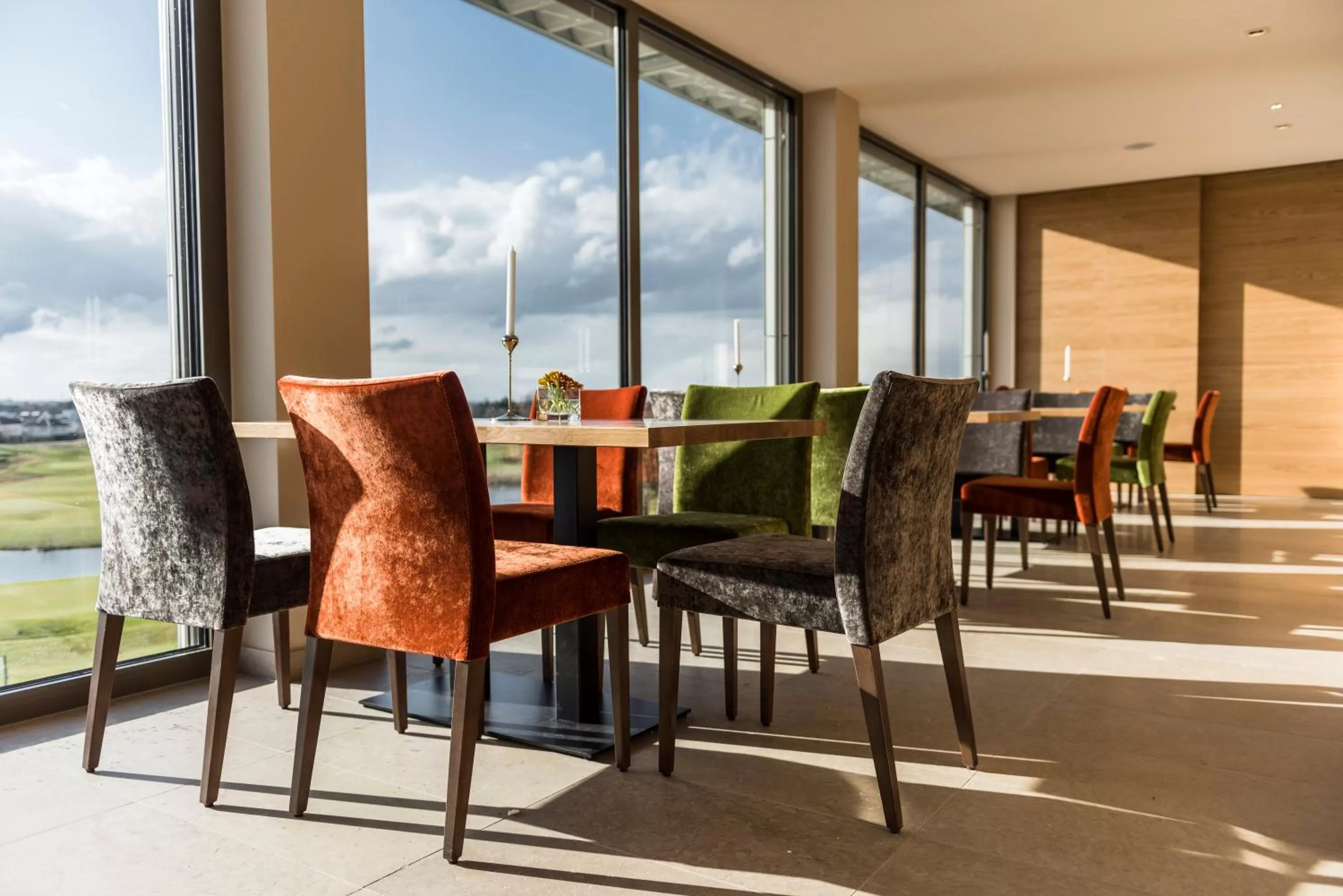 Restaurant/places to eat in Hotel TheGreen