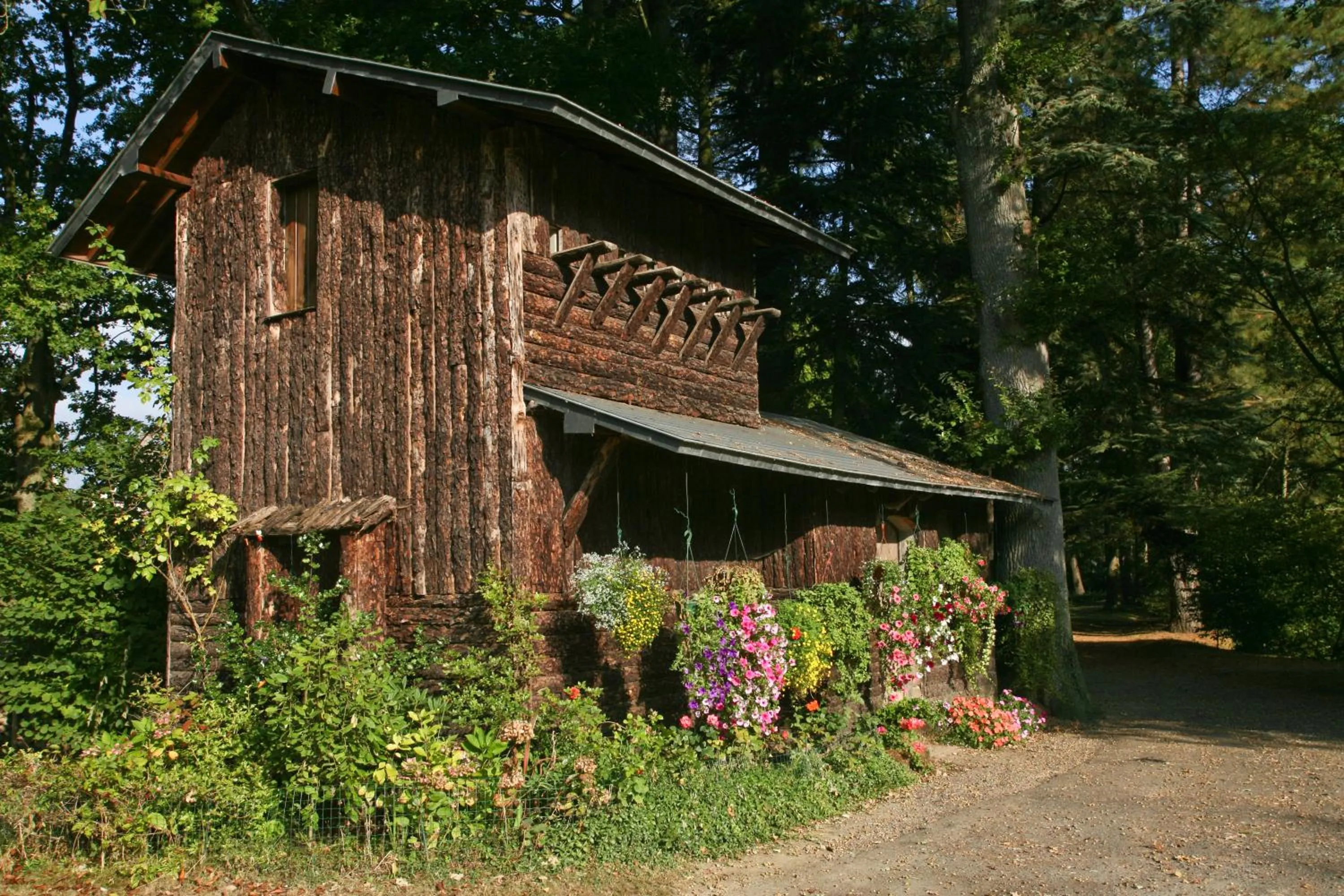 Garden in Hôtel Restaurant Ar Milin-Logis hôtels