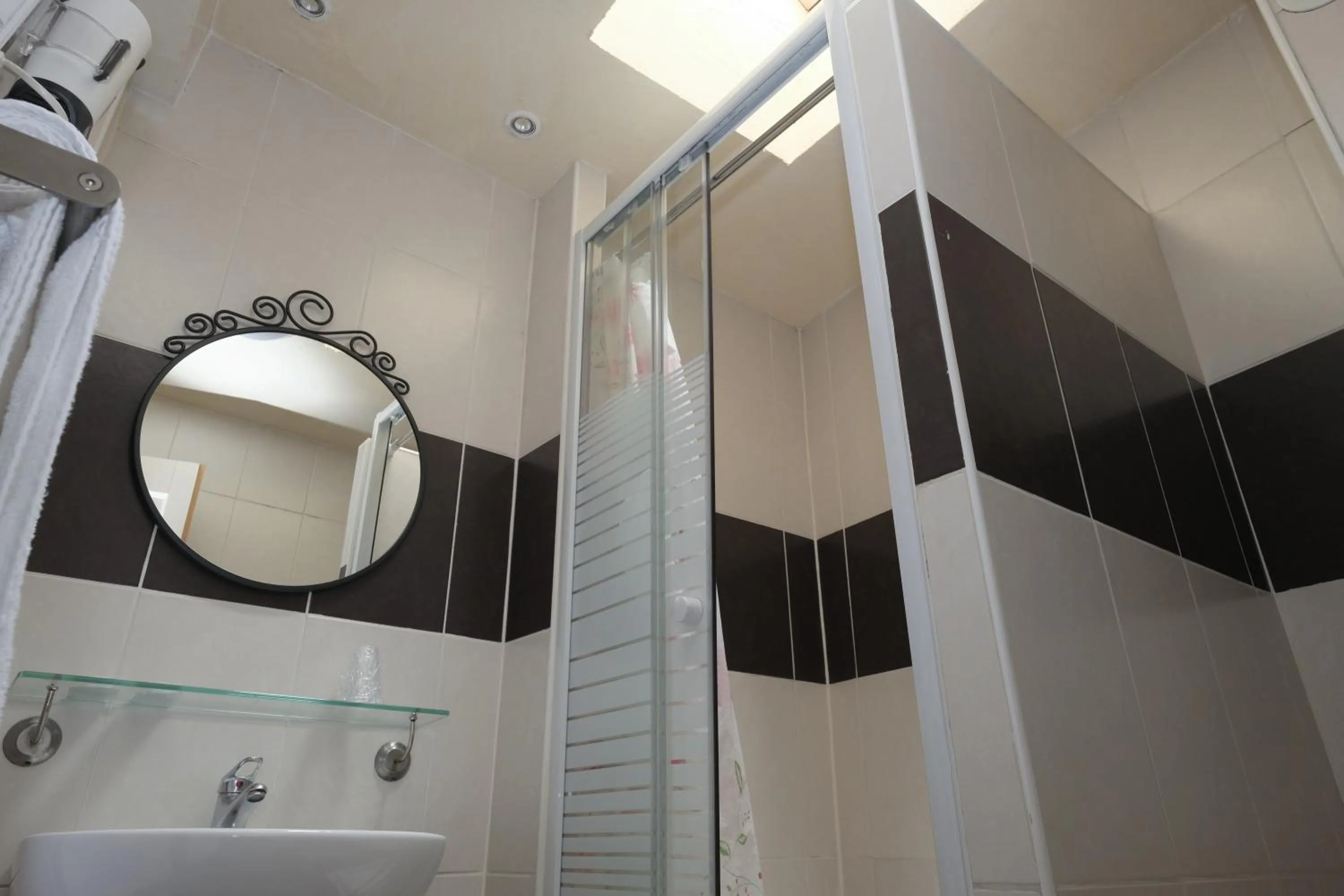 Bedroom in Grand Hôtel de Clermont