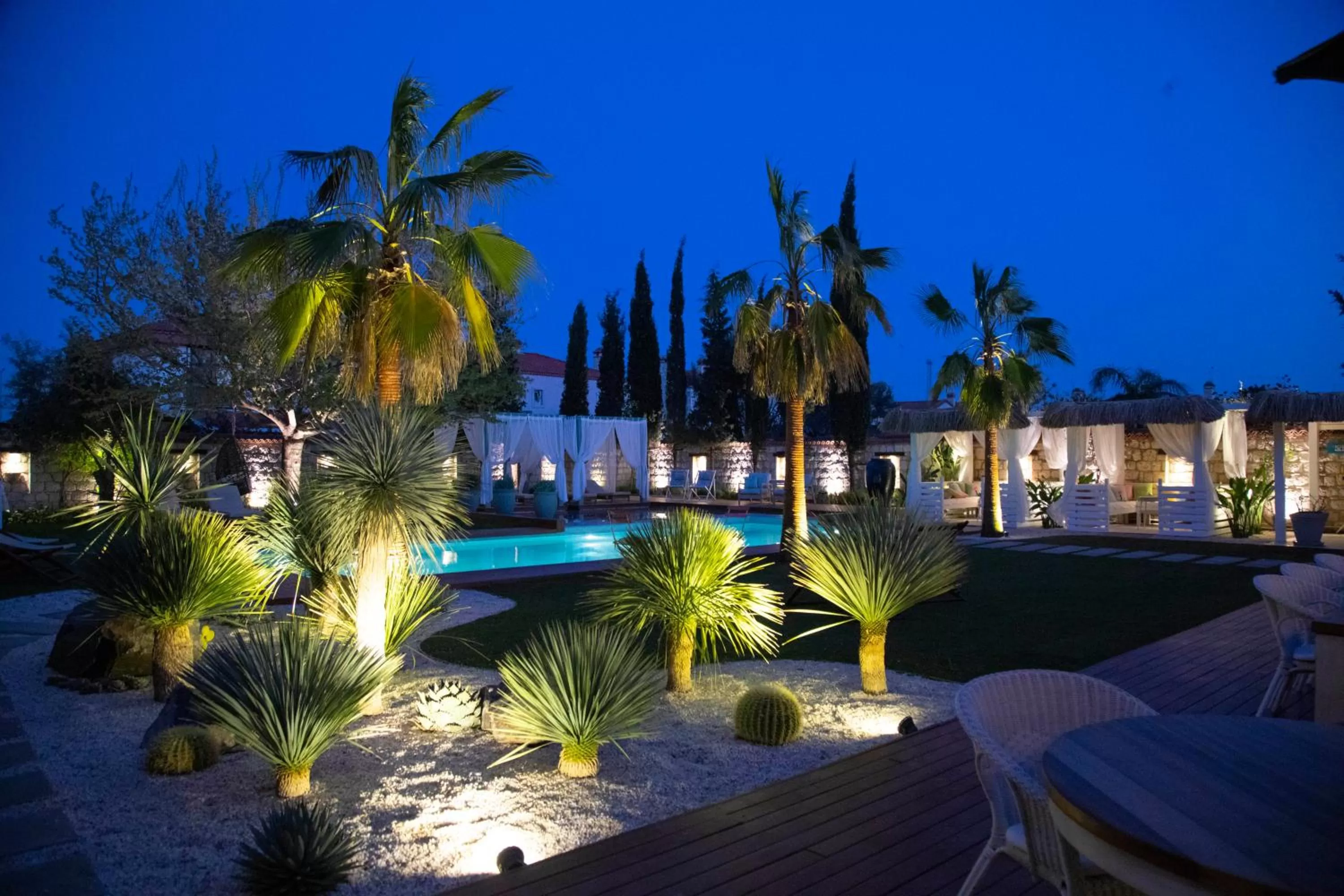 Garden, Swimming Pool in Cadde 75 Luxury Hotel - Alaçatı