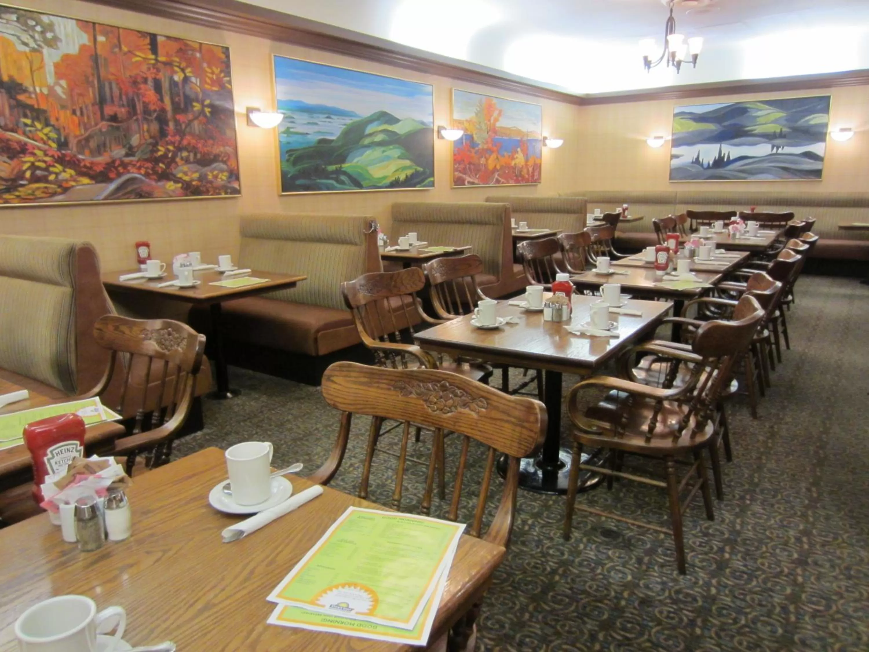 Restaurant/places to eat in Days Inn by Wyndham Vancouver Downtown