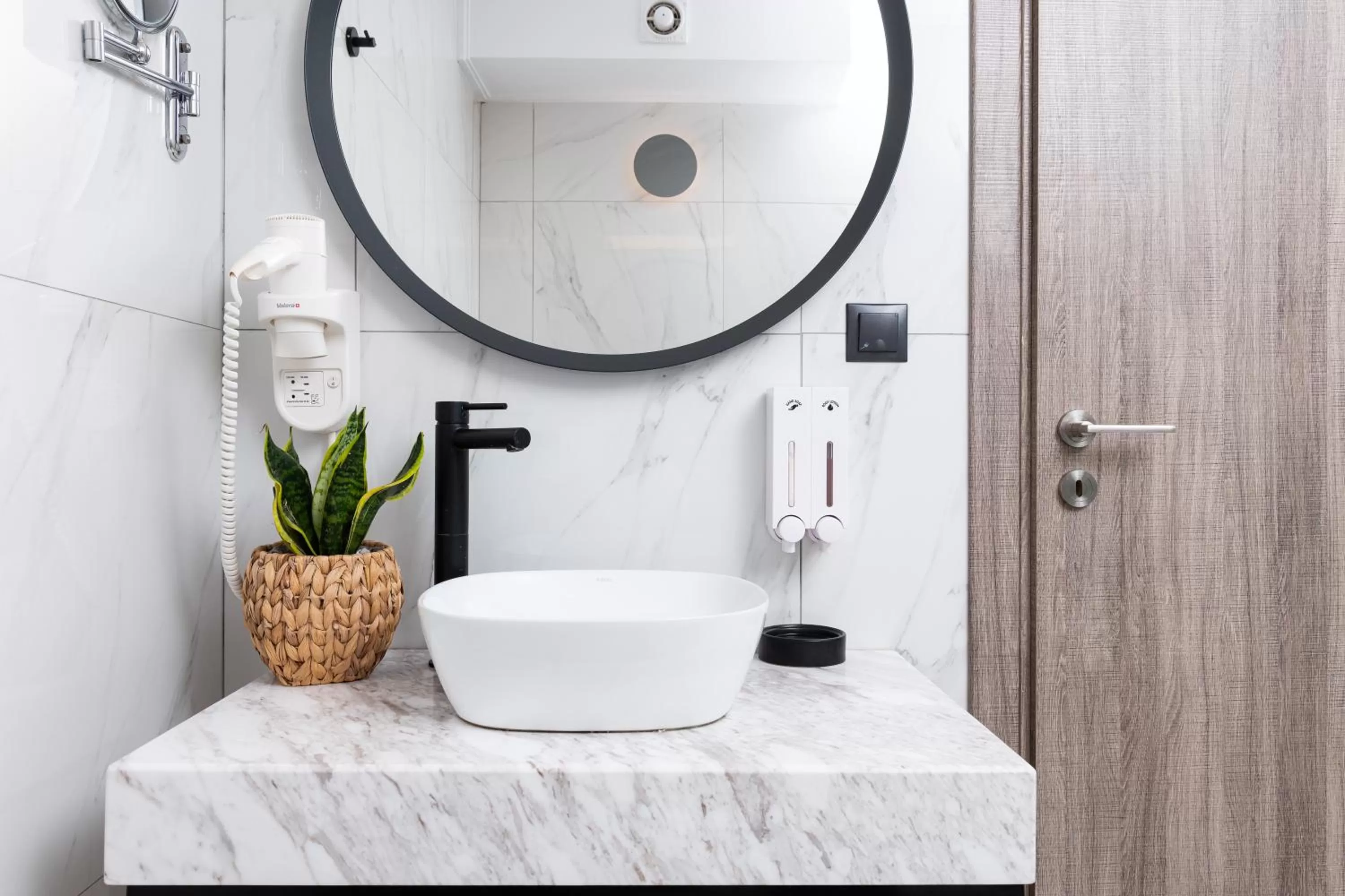 Bathroom in Enattica Suites