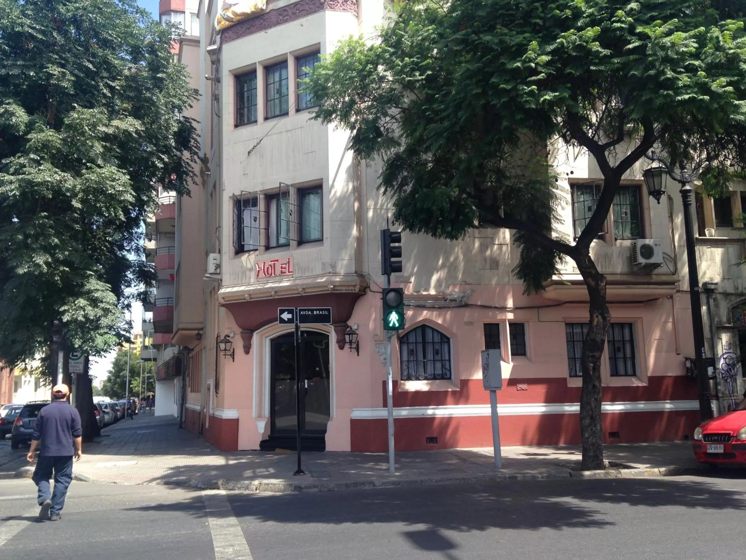 Facade/entrance, Property Building in Hotel La Castellana