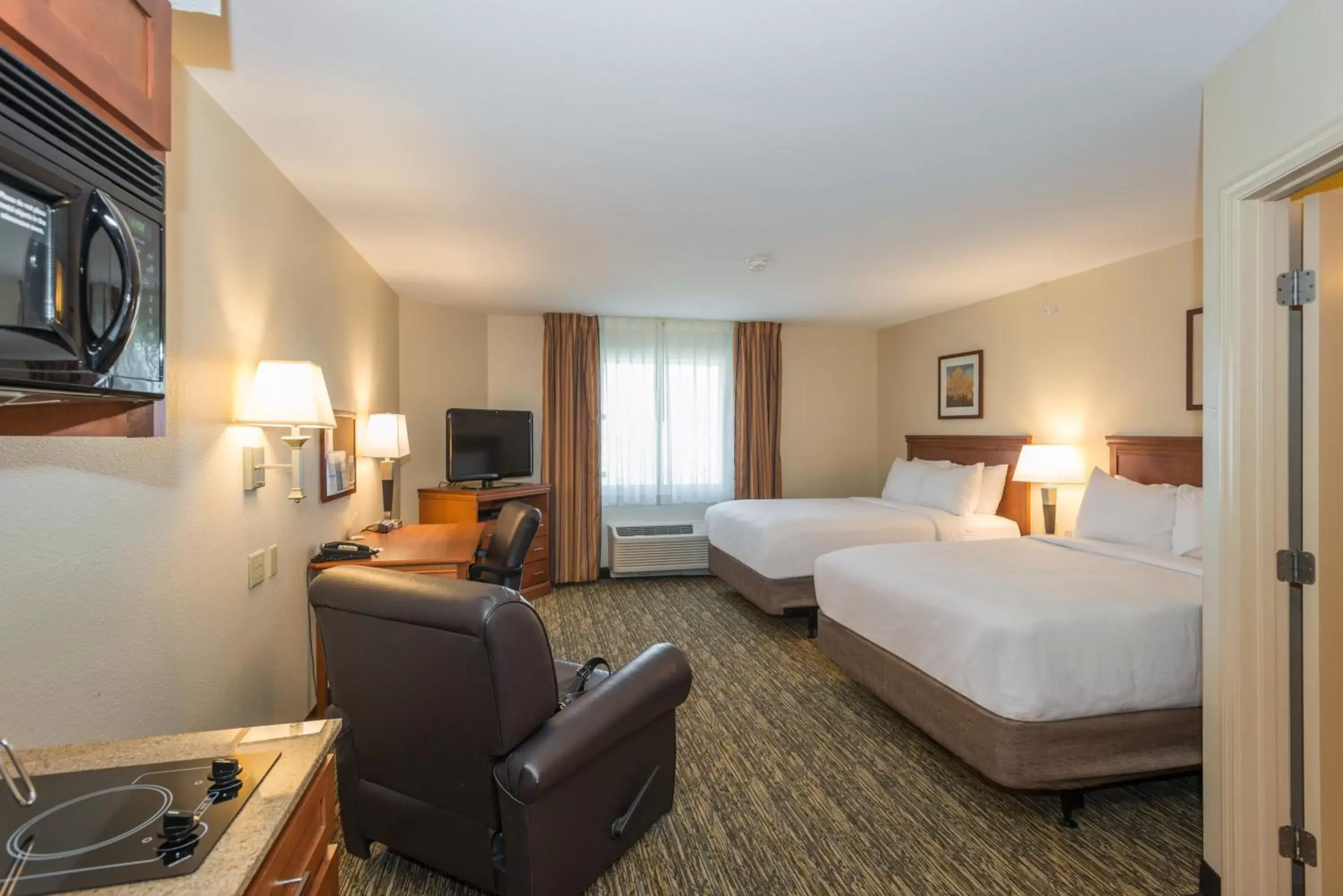 Studio Suite with Two Queen Beds in Candlewood Suites Mobile-Downtown by IHG Studio Suite with Two Queen Beds in Candlewood Suites Mobile-Downtown by IHG