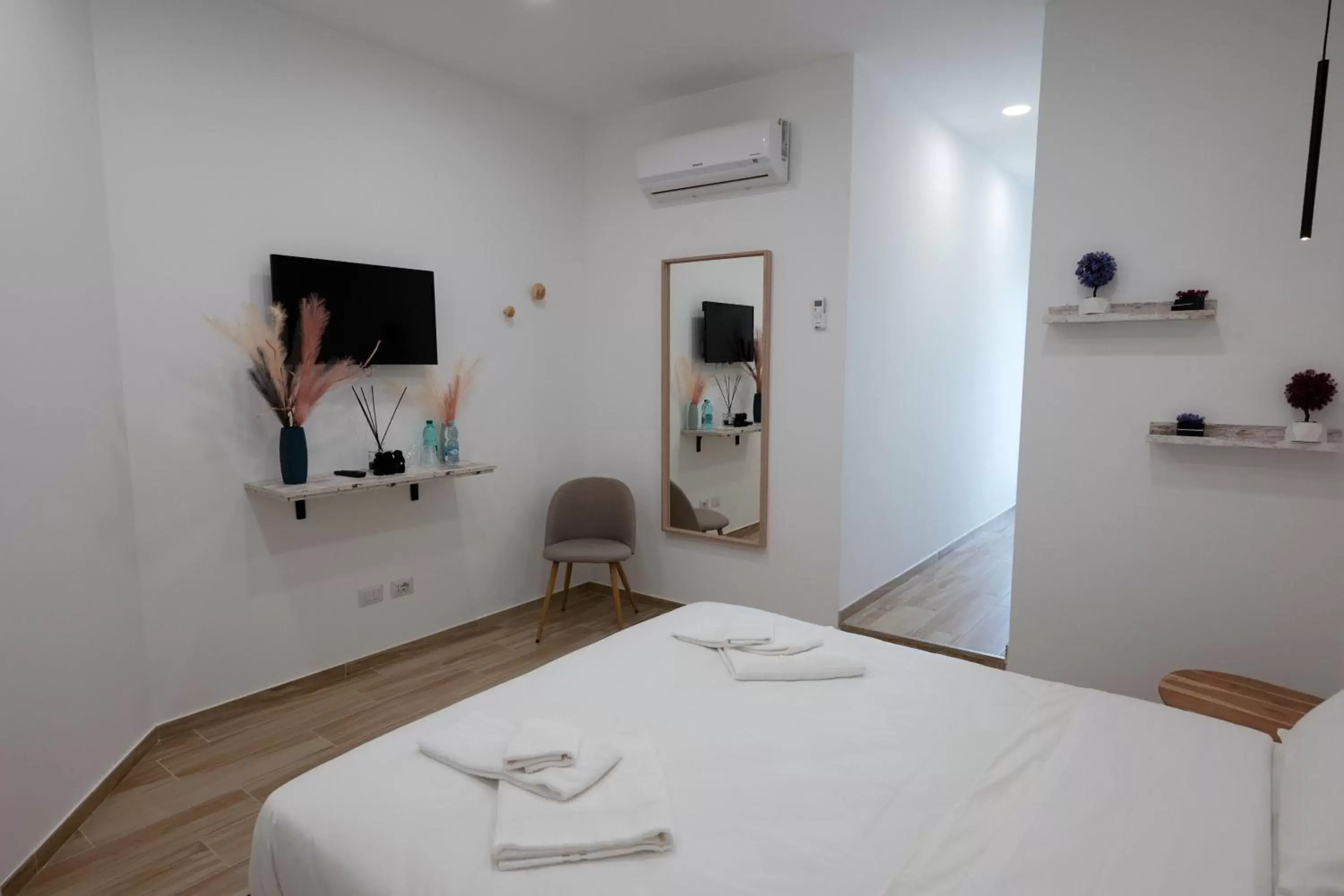 Large Double Room in All'Uscita B&b Large Double Room in All'Uscita B&b