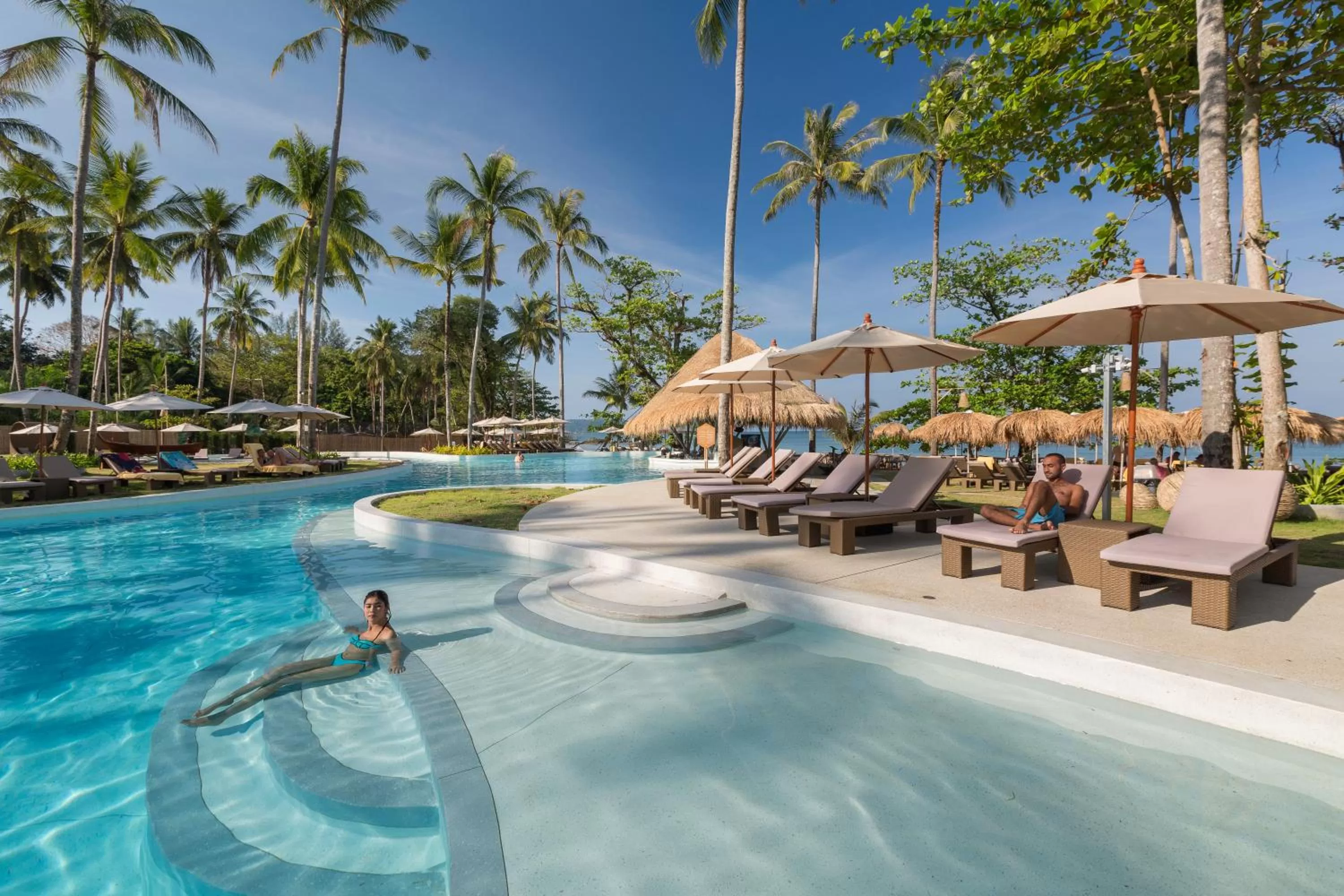 Swimming pool in Eden Beach Khao Lak Resort & Spa