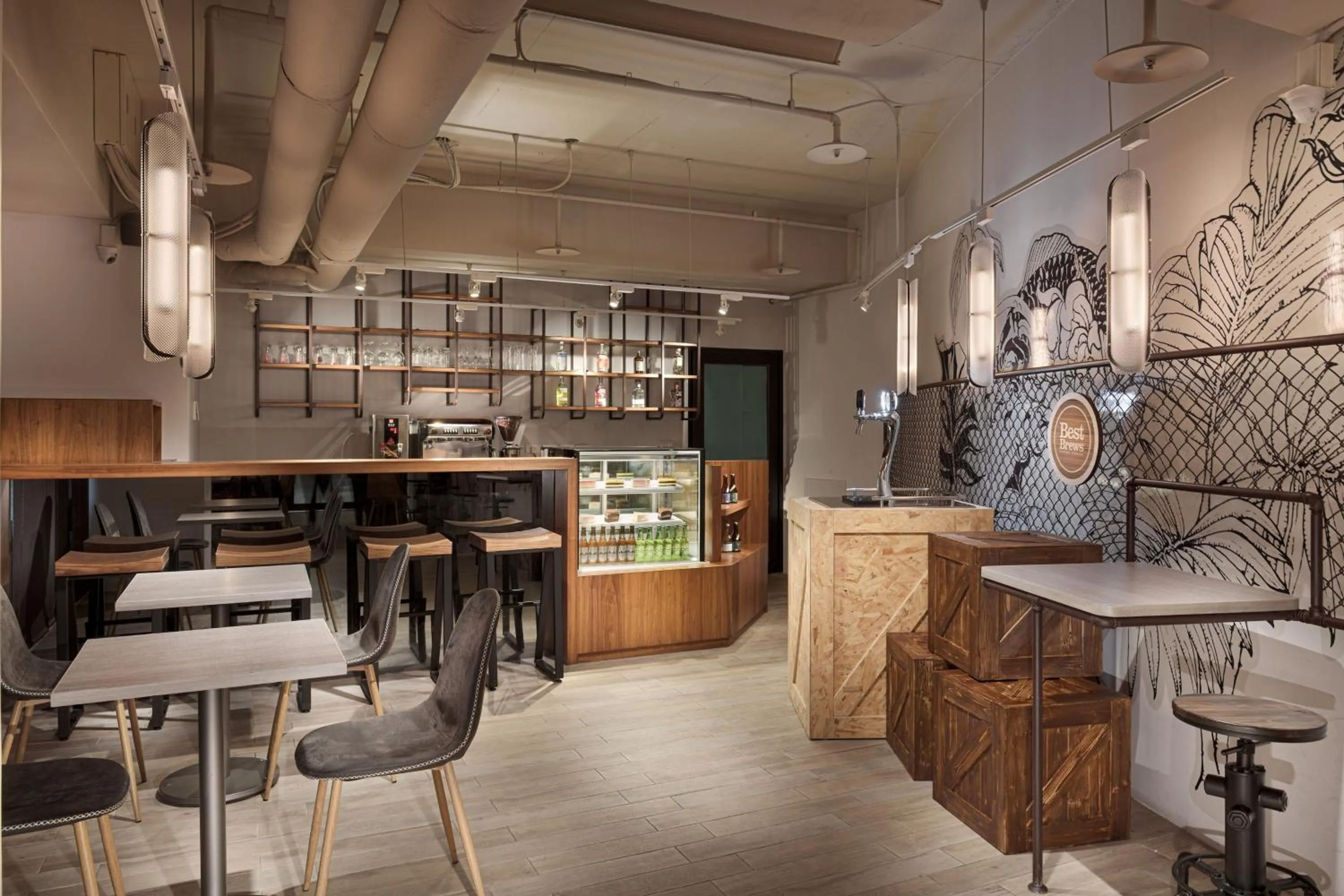 Lounge or bar in Four Points by Sheraton Yilan Jiaoxi