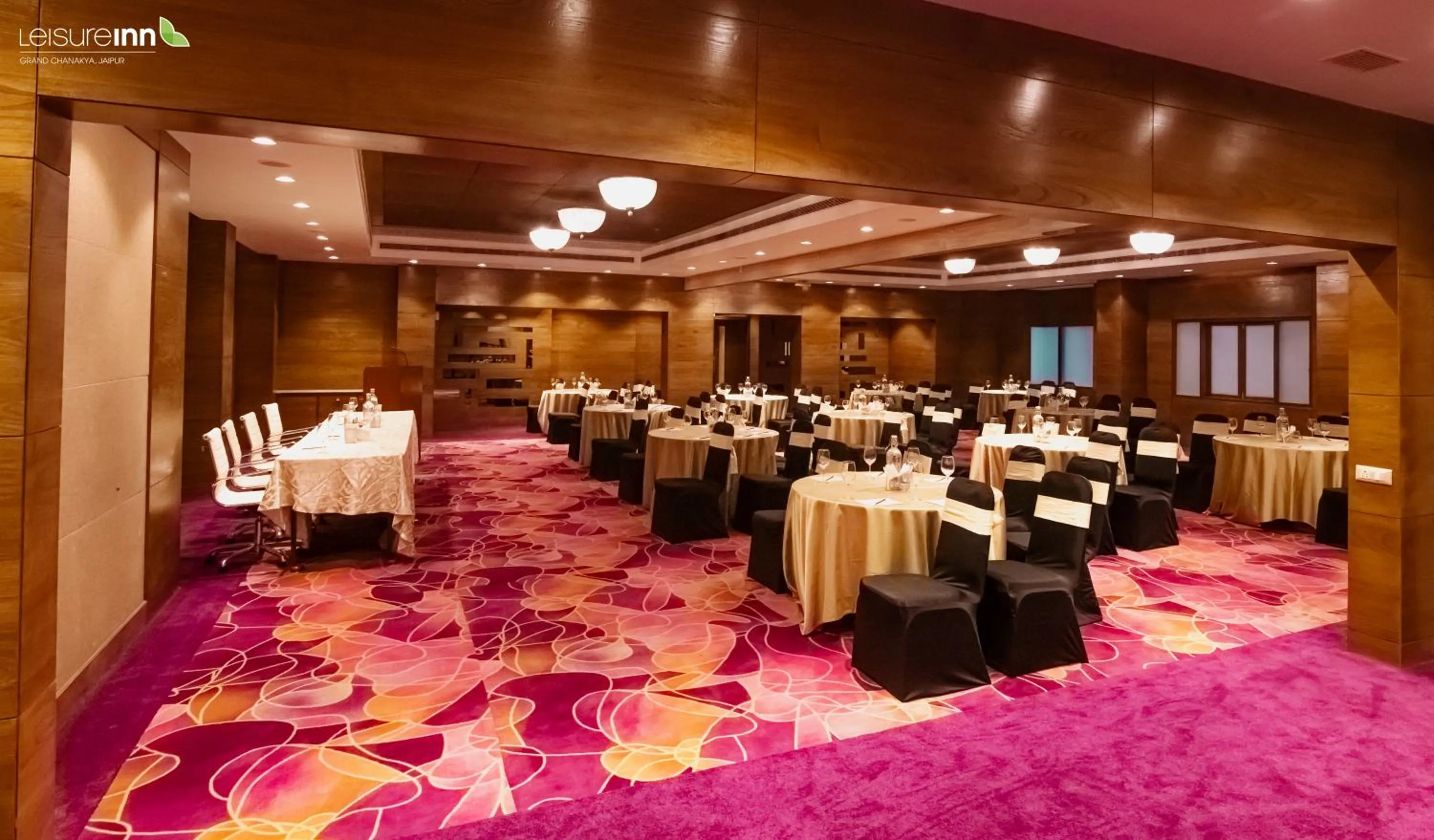 Banquet/Function facilities in Leisure Inn Grand Chanakya