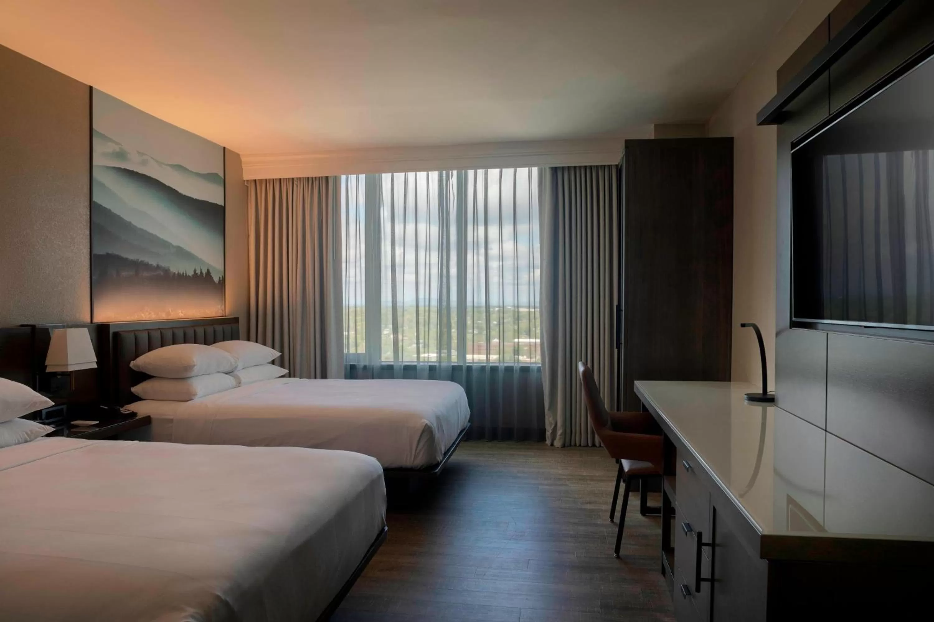 Bedroom, Bed in Winston-Salem Marriott