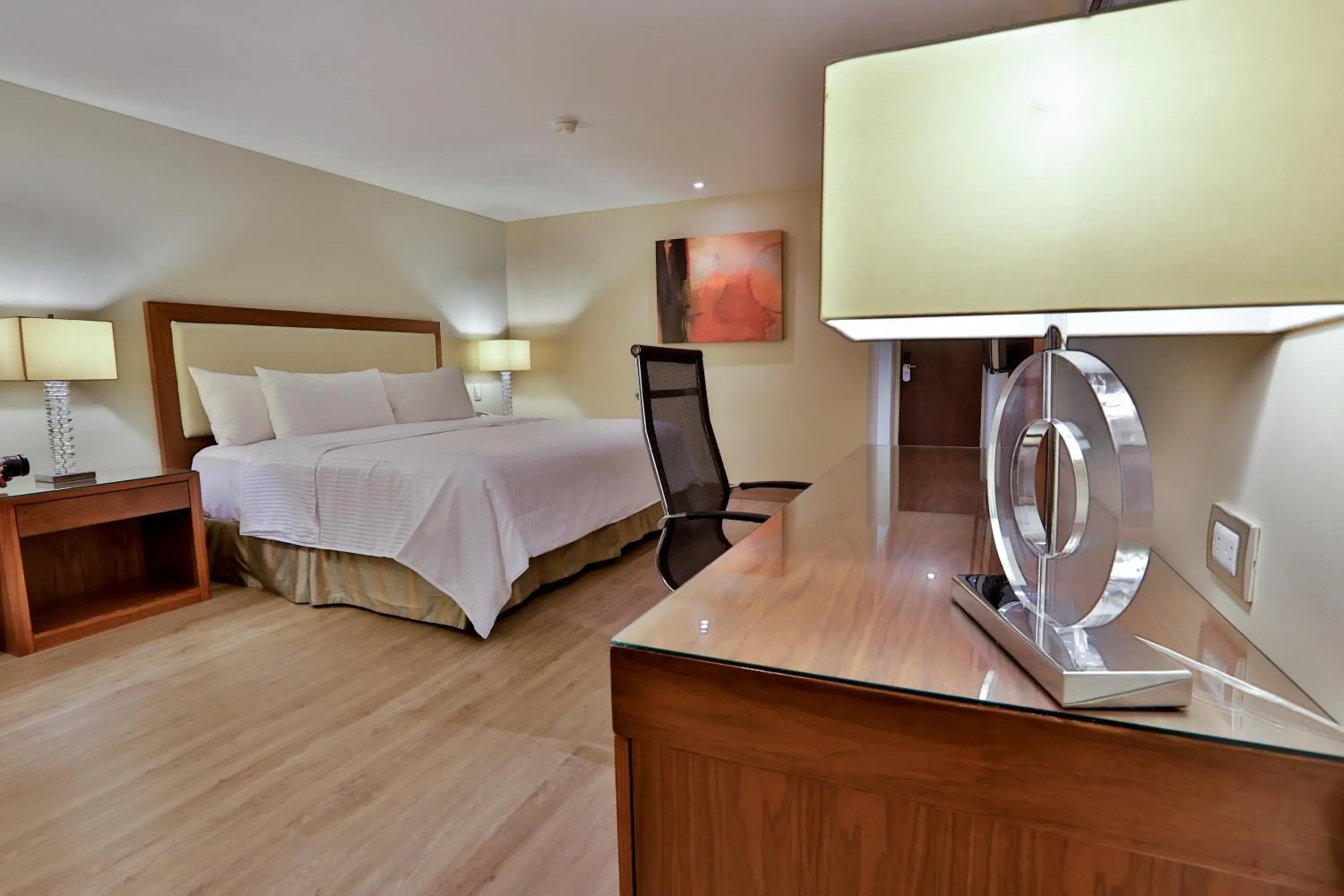 Standard Suite King Bed in Antaris Valle Standard Suite King Bed in Antaris Valle