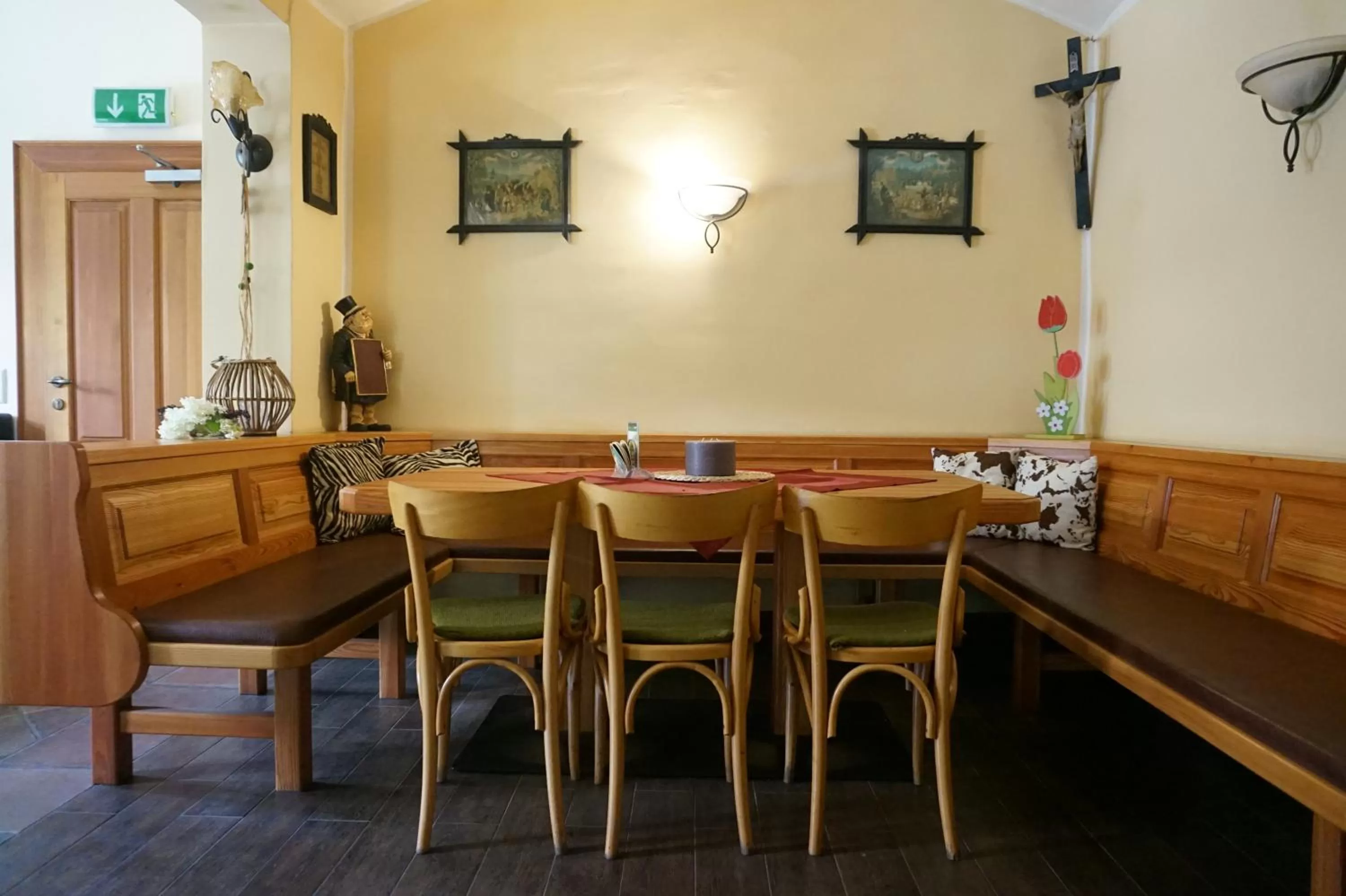 Lounge or bar, Restaurant/Places to Eat in Gasthaus zum Fuchs - Familie Andrä