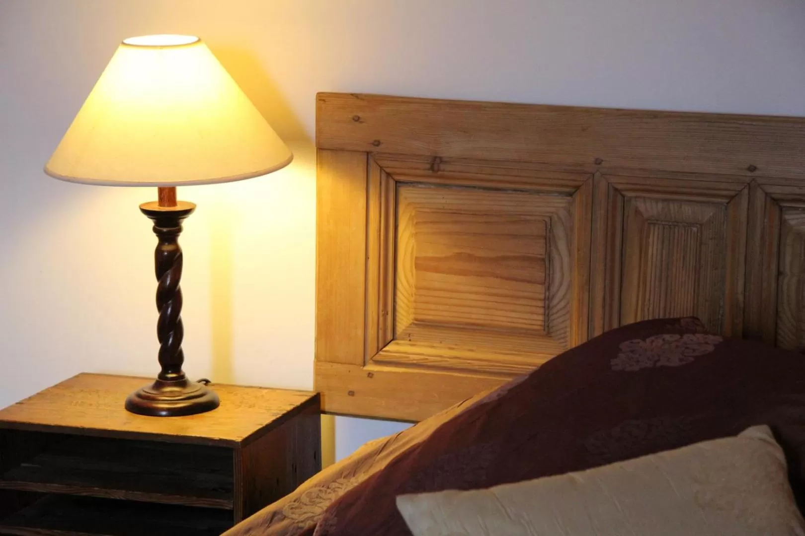 Bed in Le Pommenial de la Hérissonnière