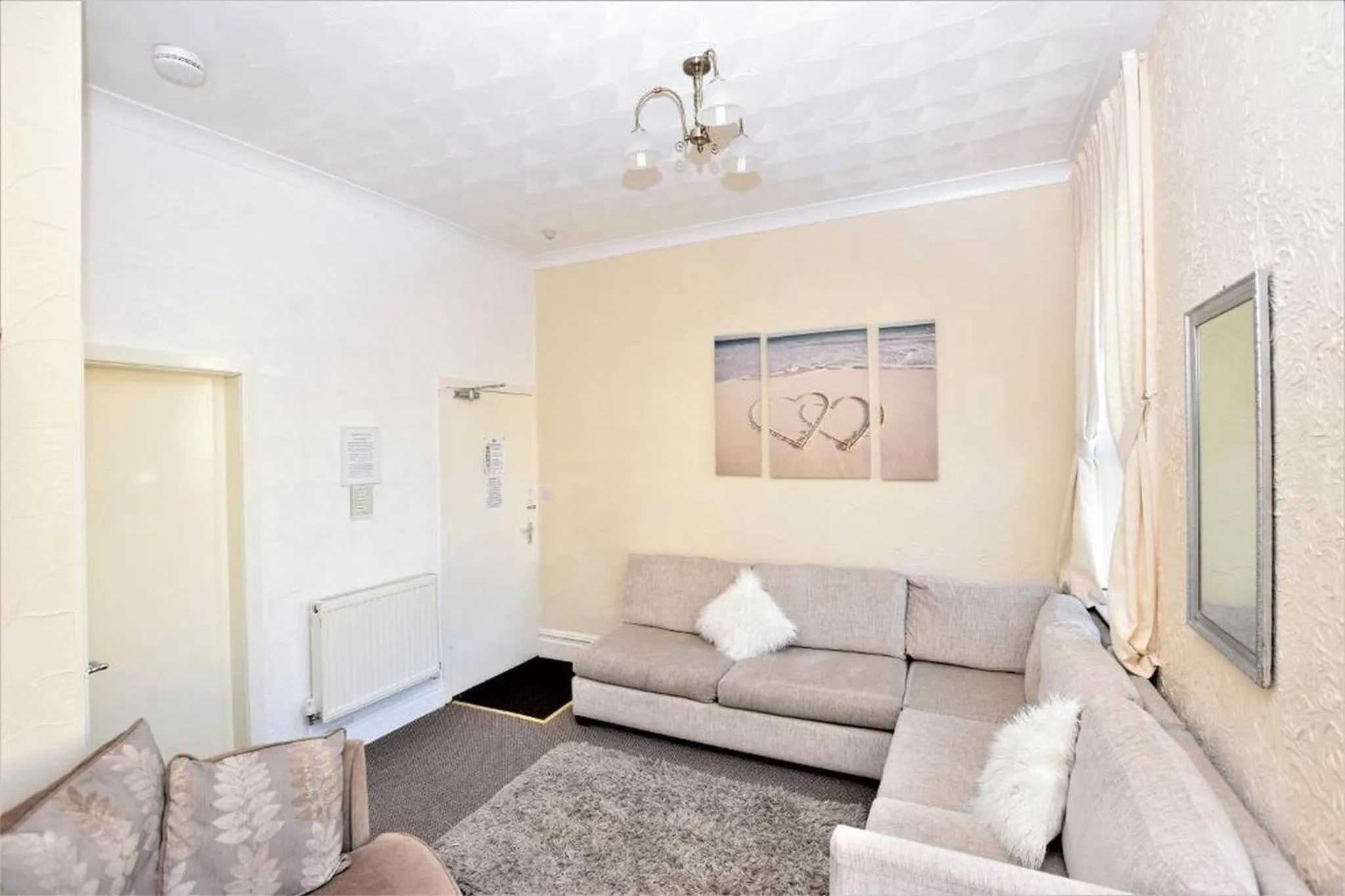 Living room in Bridle Lodge Apartments