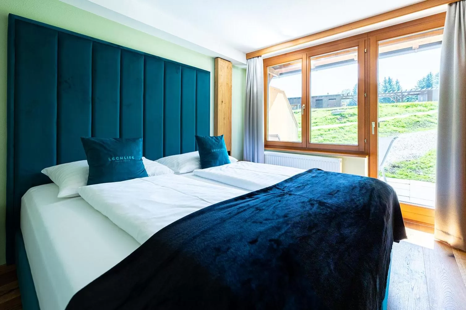 Bedroom, Bed in Wellness Aparthotel "Lechlife" incl Pool - 400m zum SKILIFT