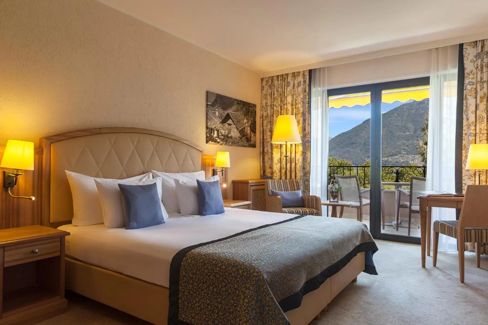 Comfort Double Room with Partial Lake View in Boutique-HOTEL REMORINO, a Private Selection Hotel Comfort Double Room with Partial Lake View in Boutique-HOTEL REMORINO, a Private Selection Hotel