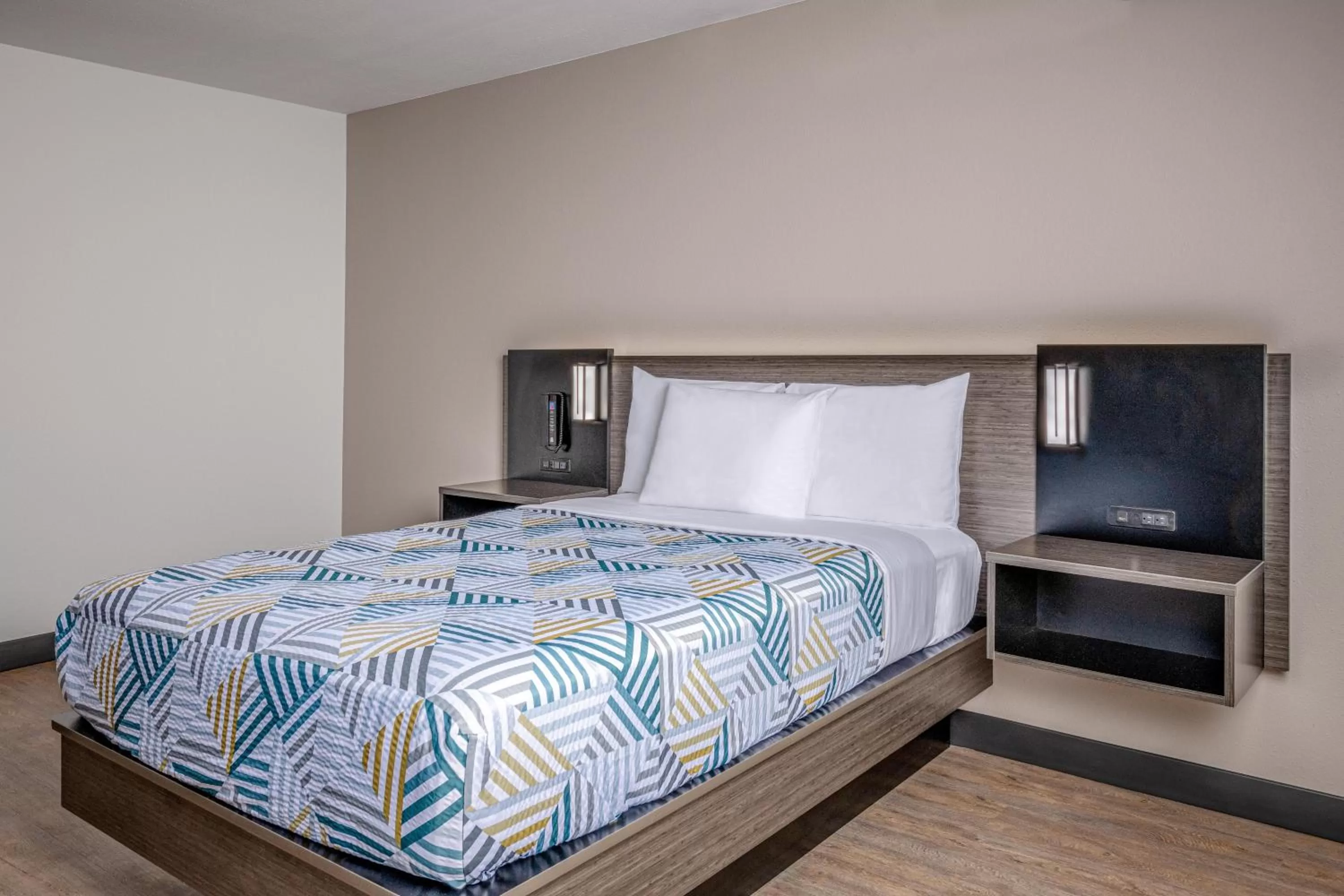 Bedroom, Bed in Motel 6-Euless, TX - Dallas