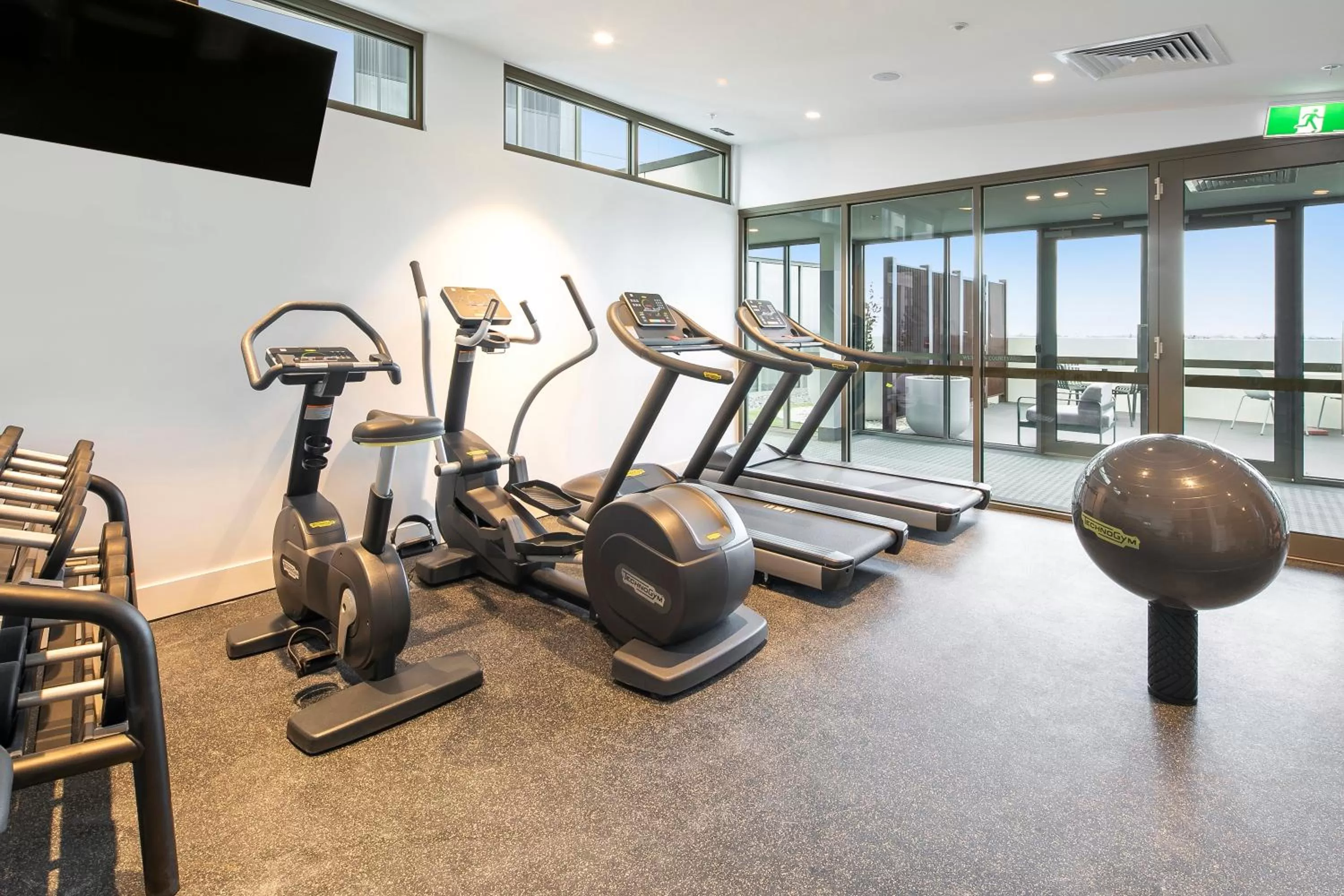 Fitness centre/facilities in Holiday Inn Werribee by IHG