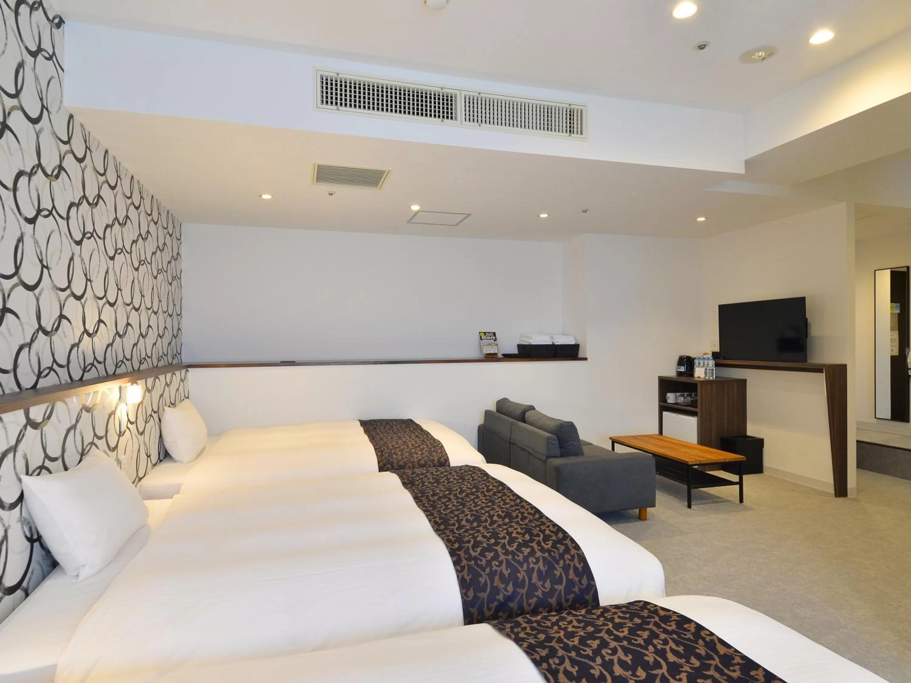 Photo of the whole room, Bed in LC Goryokaku Hotel