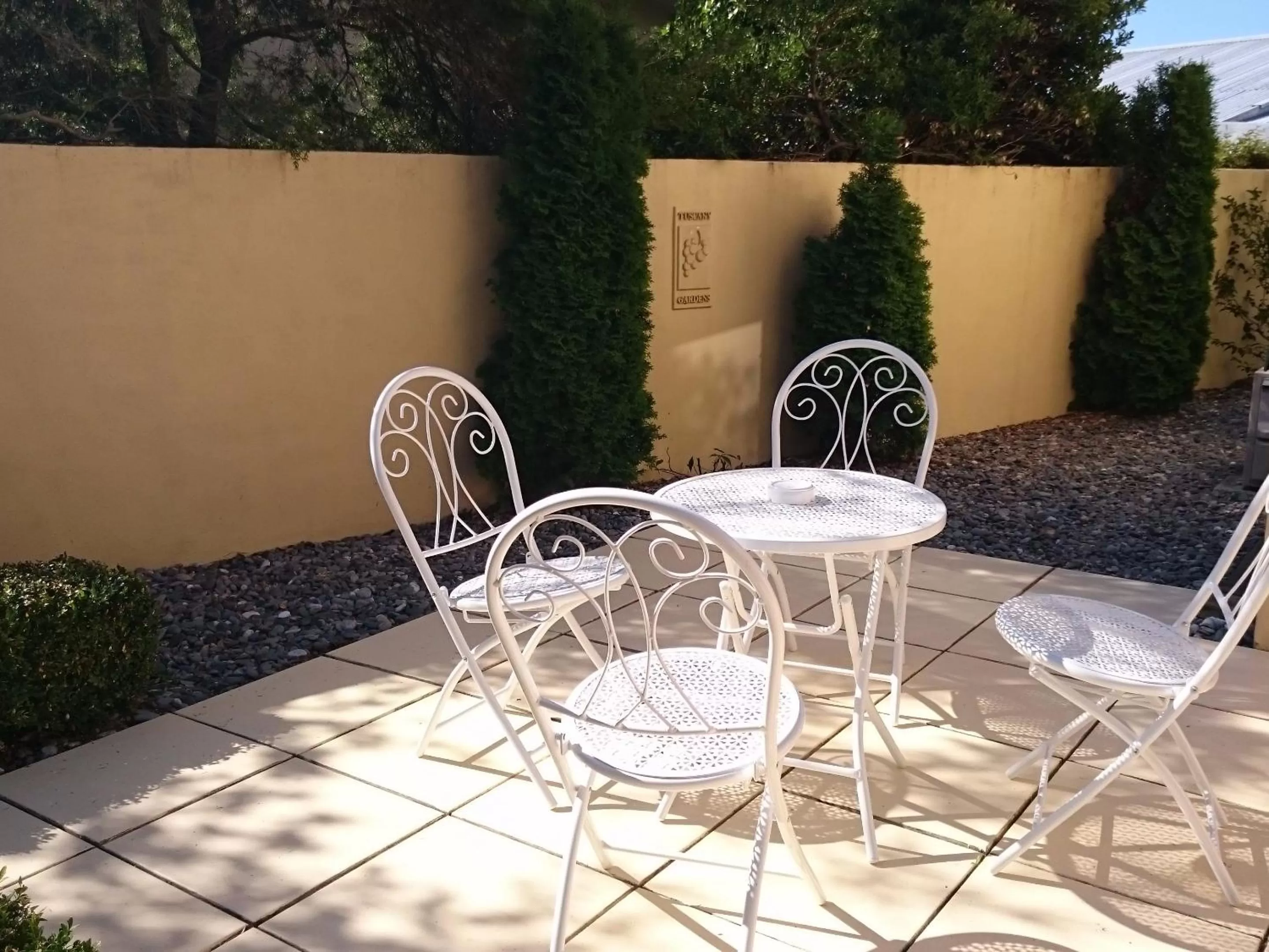 Patio in Tuscany Gardens Motor Lodge