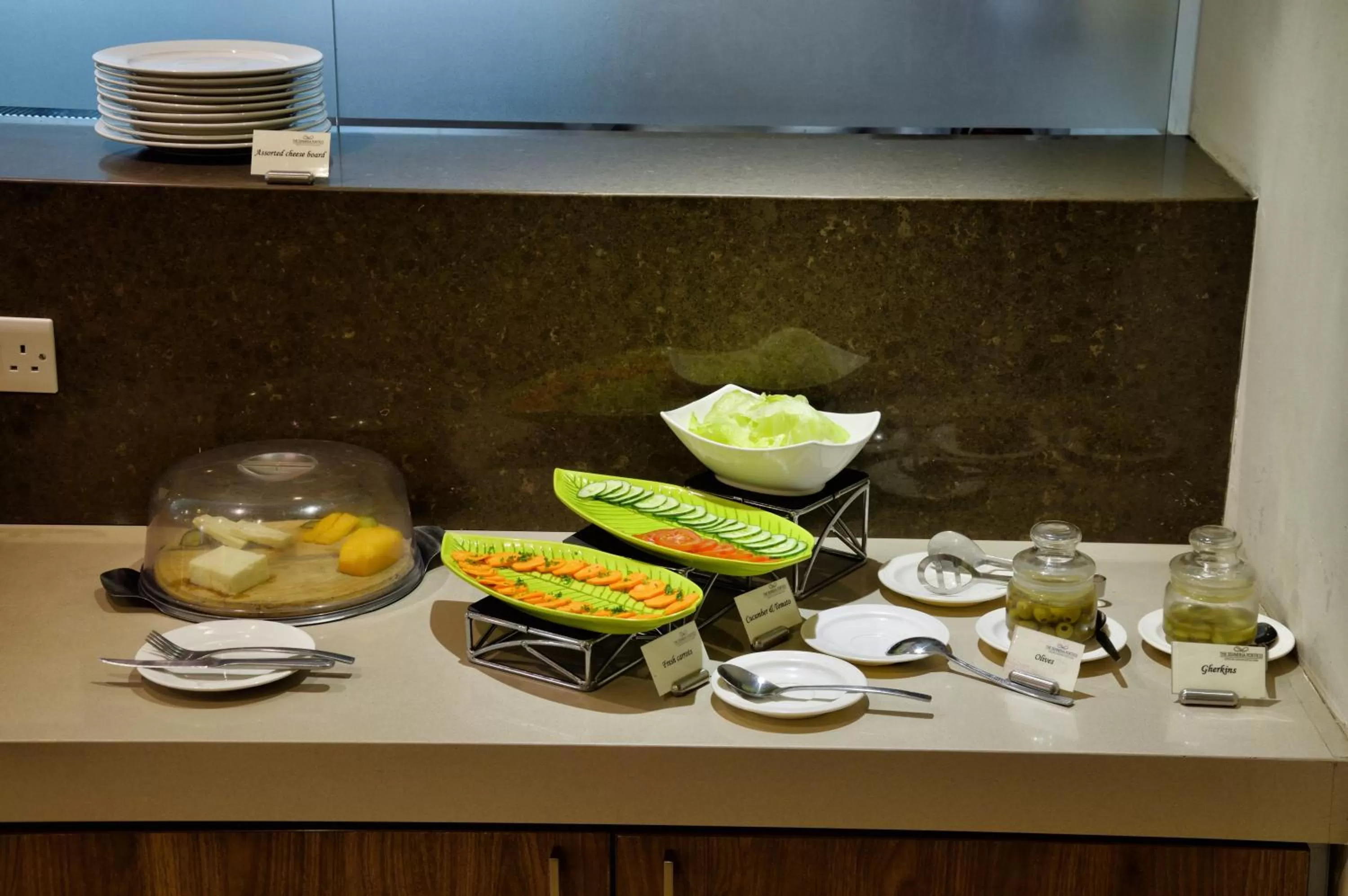 Food and drinks in The Zehneria Hotel