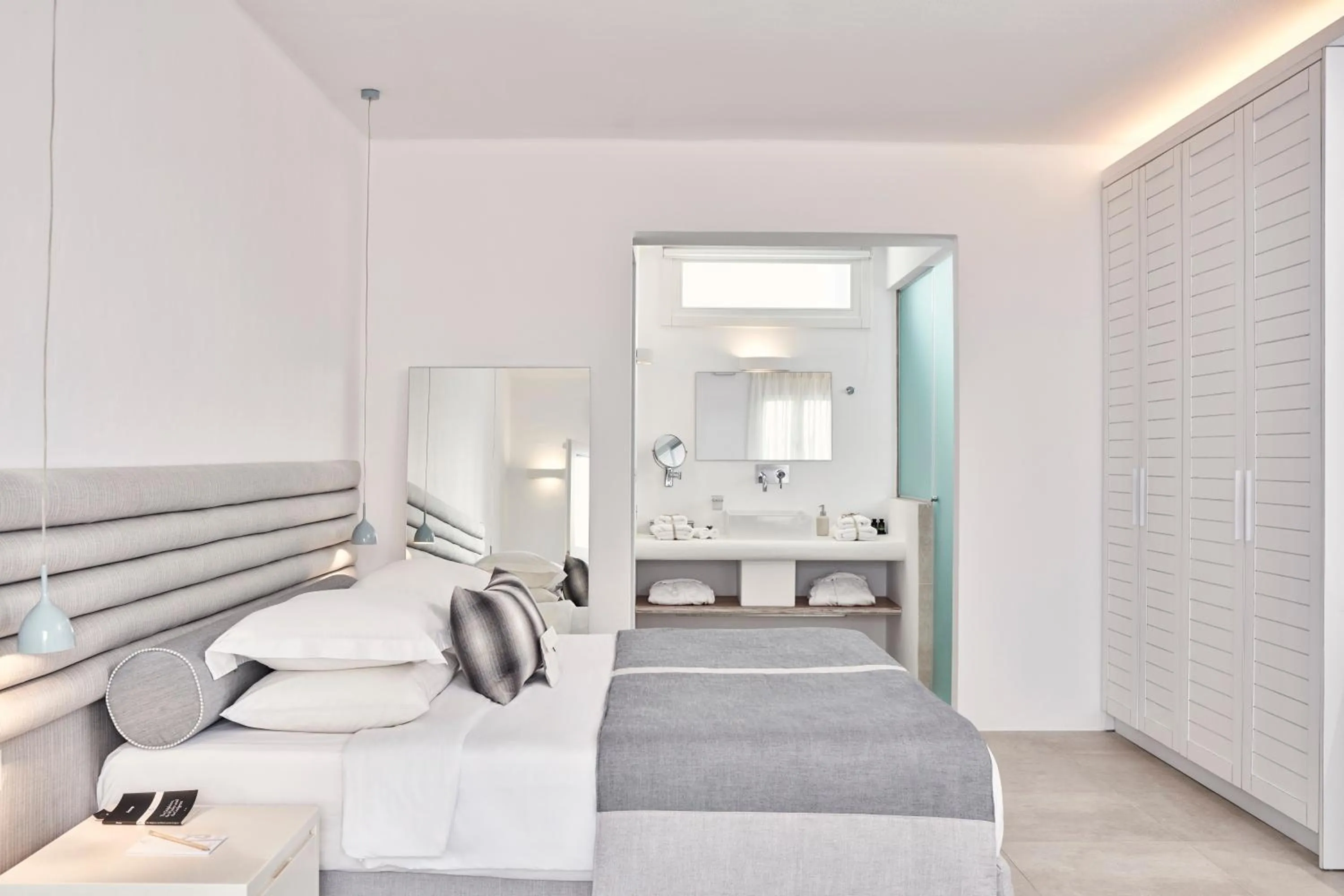 Bathroom, Bed in Mykonos Princess Hotel