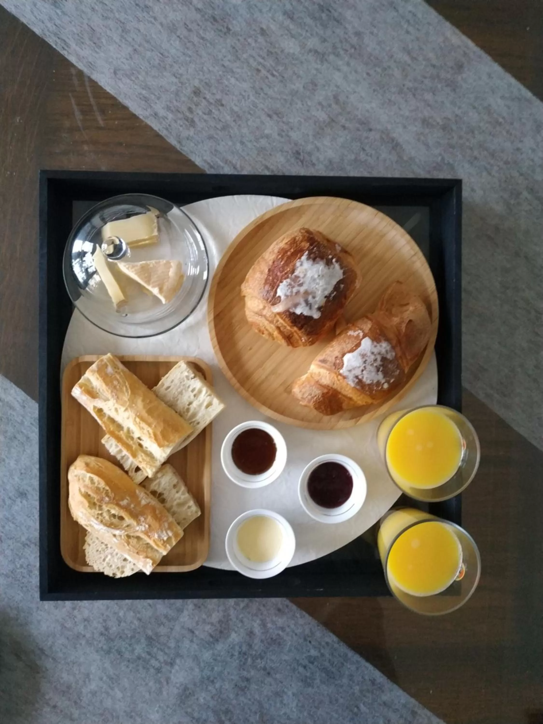 Breakfast in La Malle - la suite