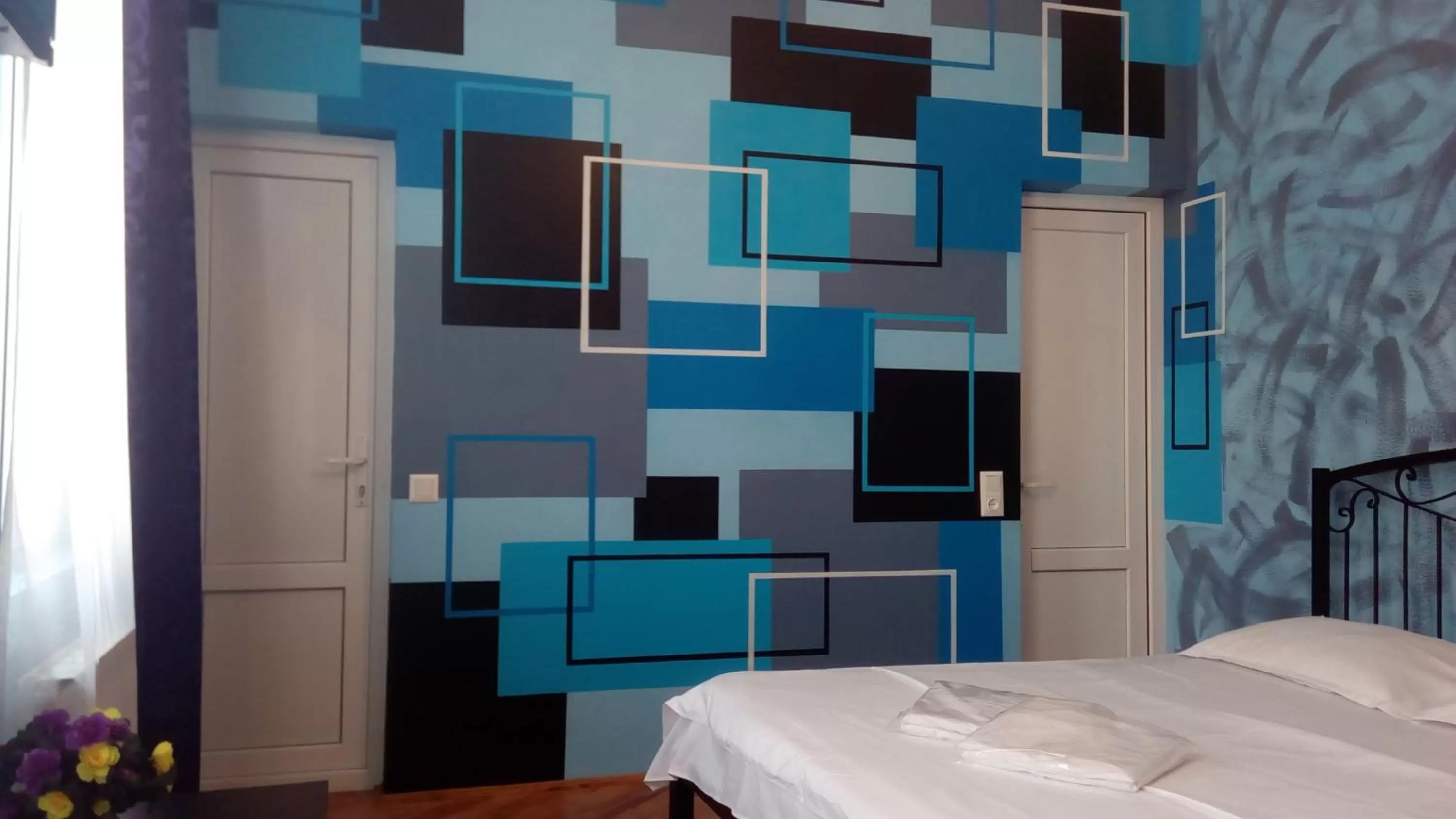 Bed, Floor Plan in Hotel Isani