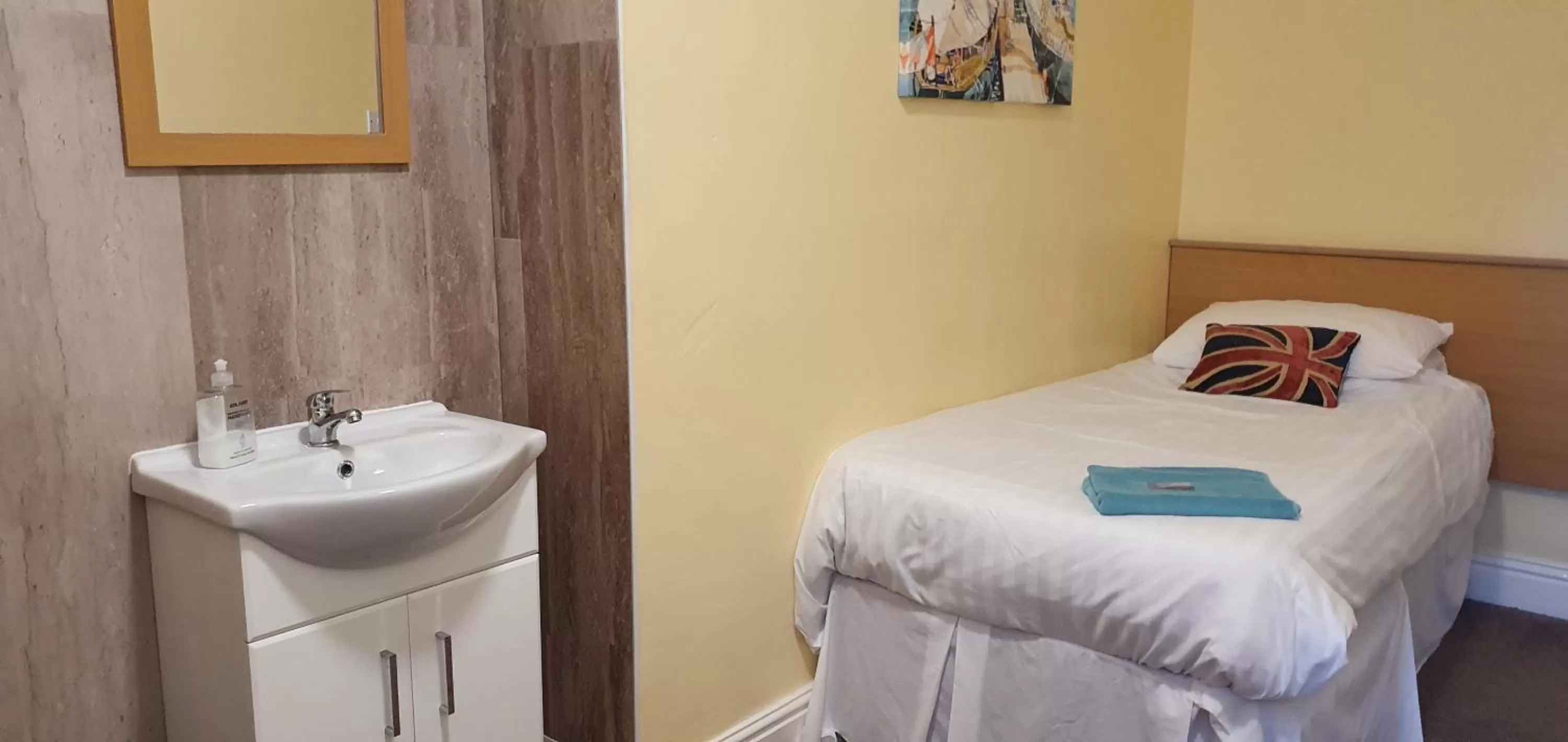 Bed in The Beacon Hotel