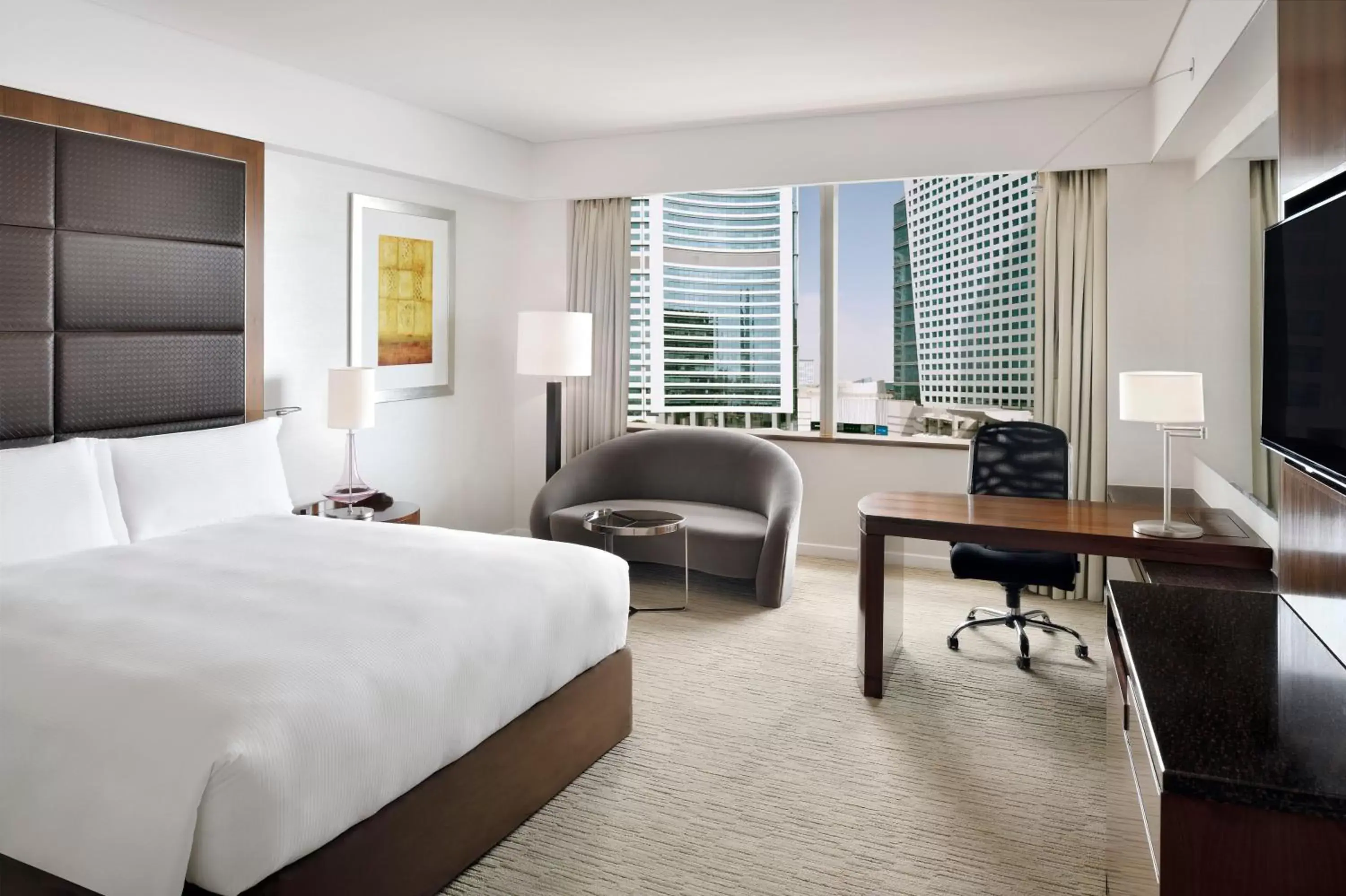 Standard Room in Crowne Plaza Dubai Festival City Standard Room in Crowne Plaza Dubai Festival City