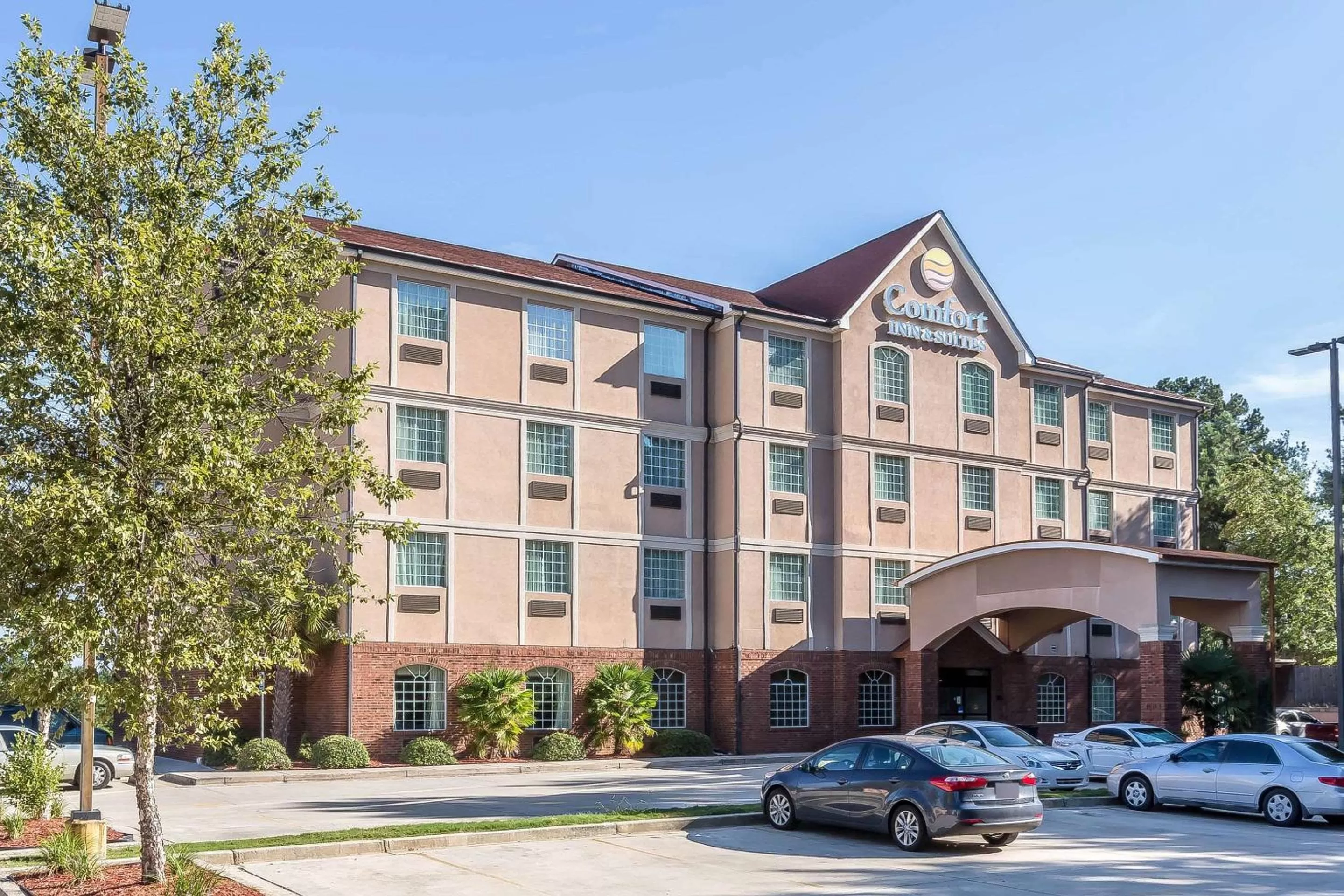 Property building in Comfort Inn & Suites Villa Rica