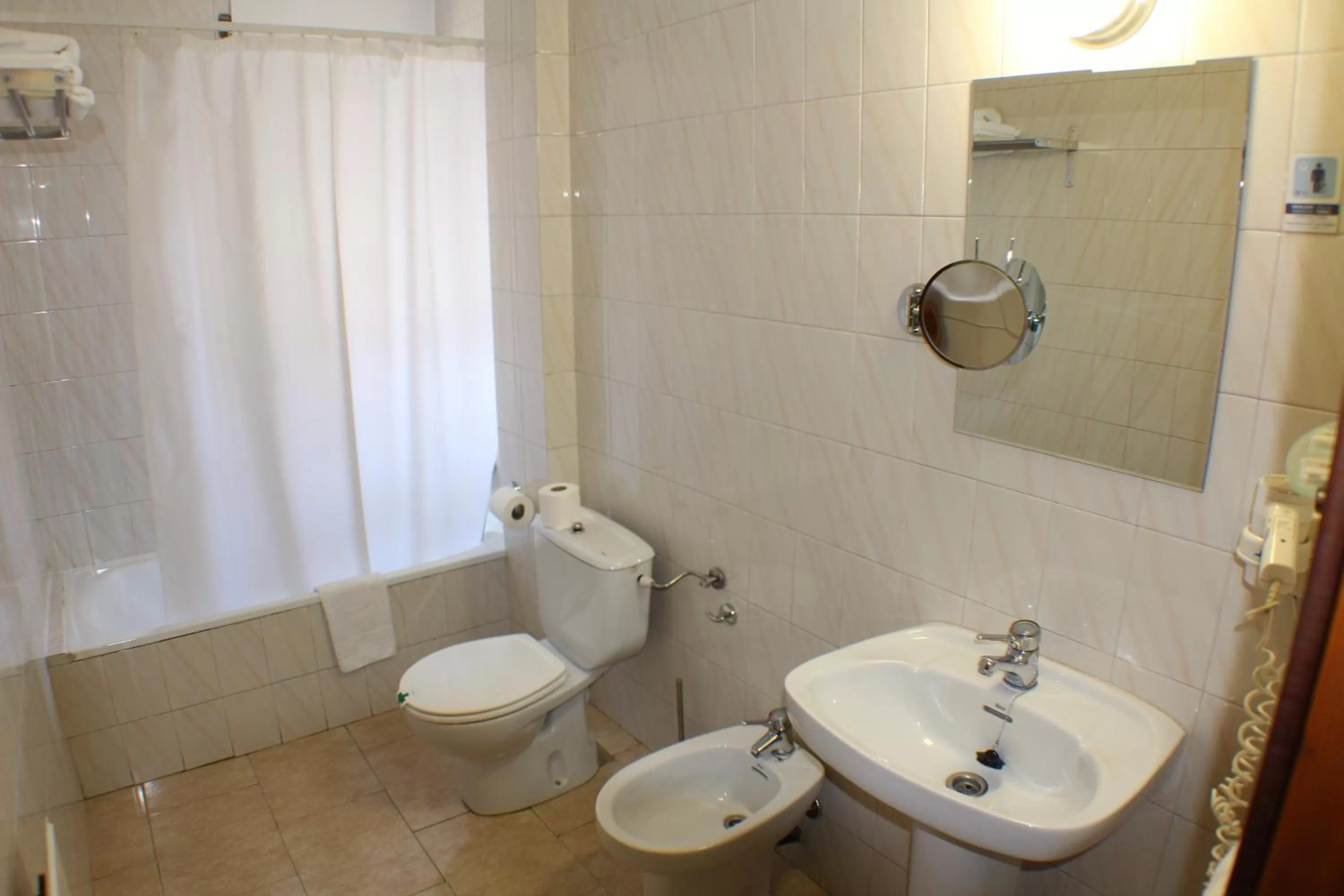 Shower in Hotel Marfany