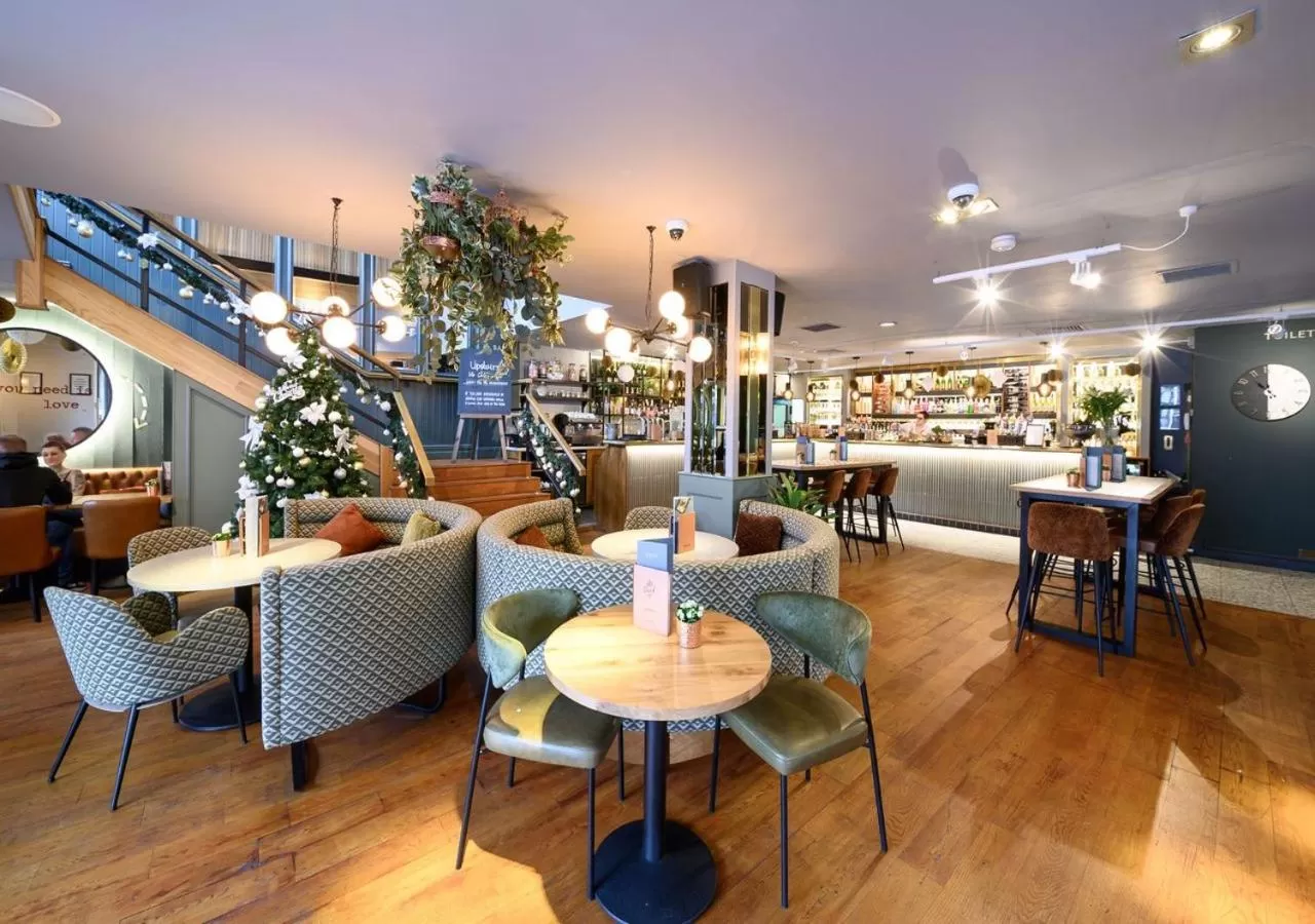 Restaurant/places to eat in All Bar One by Innkeeper's Collection