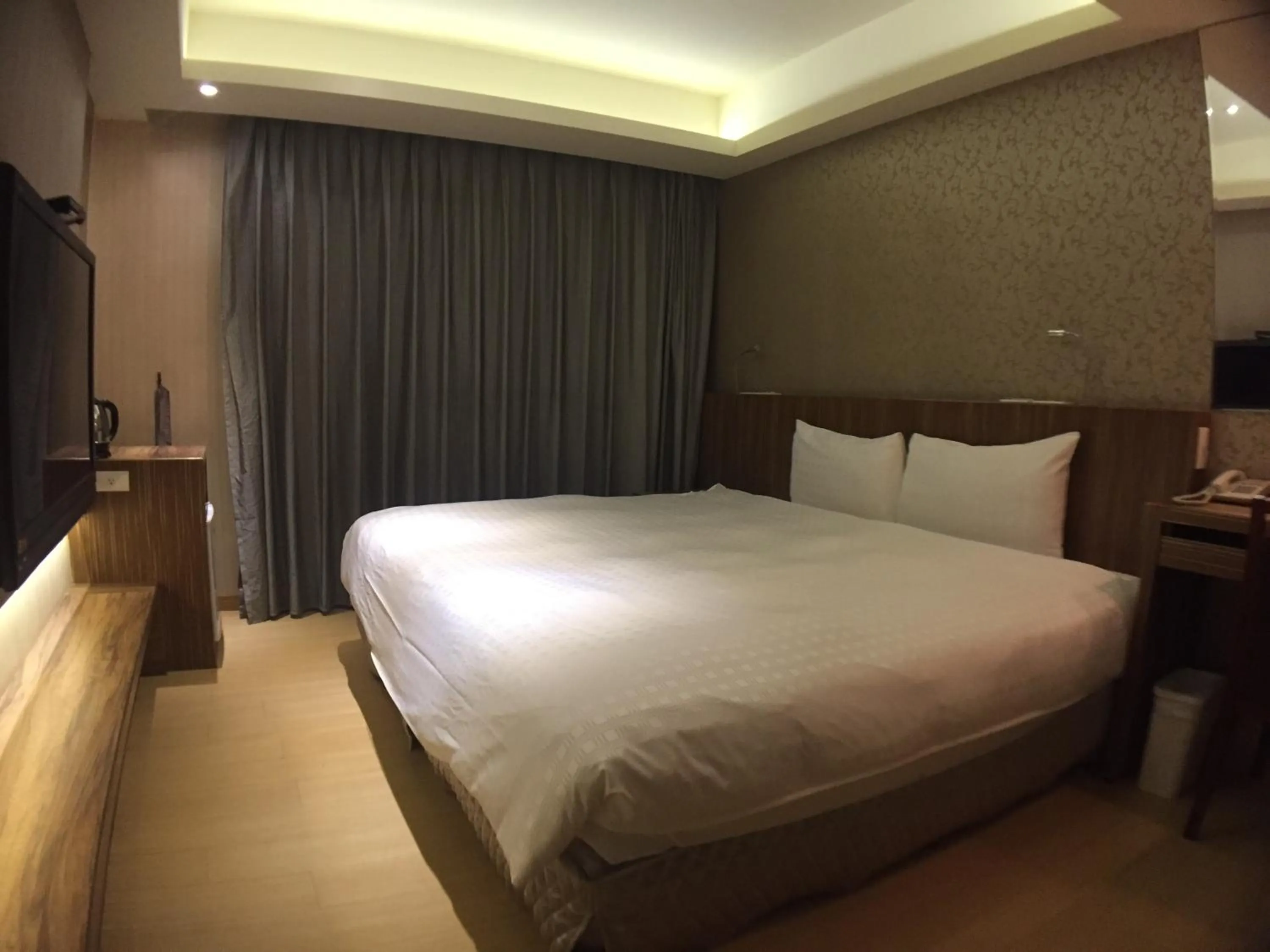 bunk bed, Bed in Paris Business Hotel