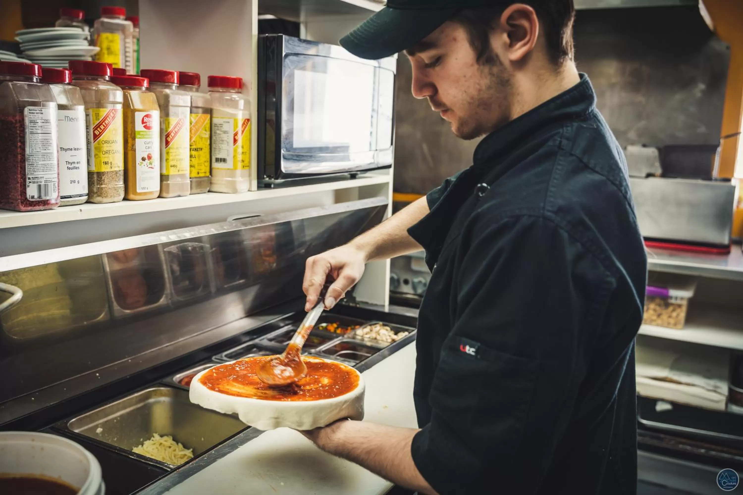 Restaurant/places to eat, Staff in Auberge Éva