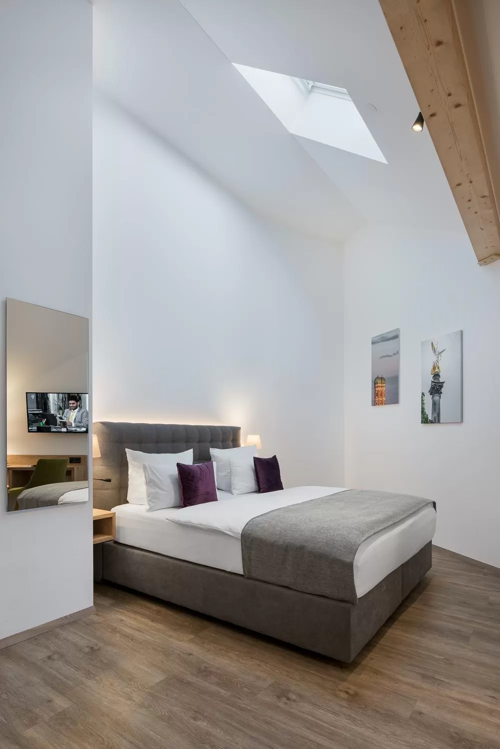 Photo of the whole room, Bed in Hotel Obermaier