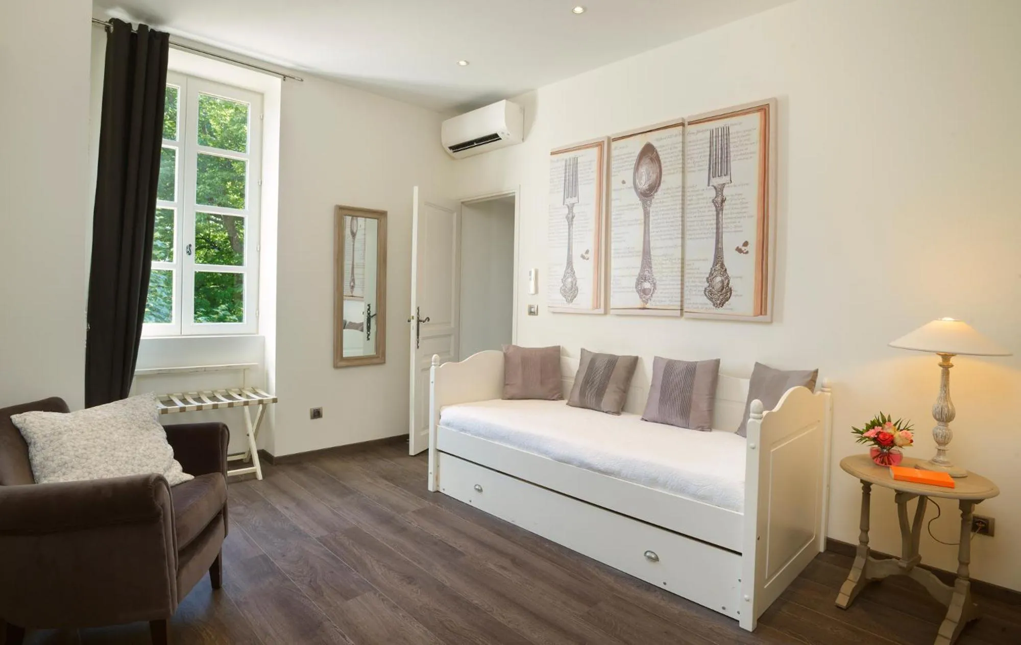 Bed in Le Domaine Du Colombier