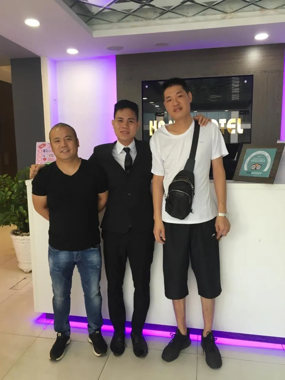 Ha Noi Hotel near Tan Son Nhat International Airport