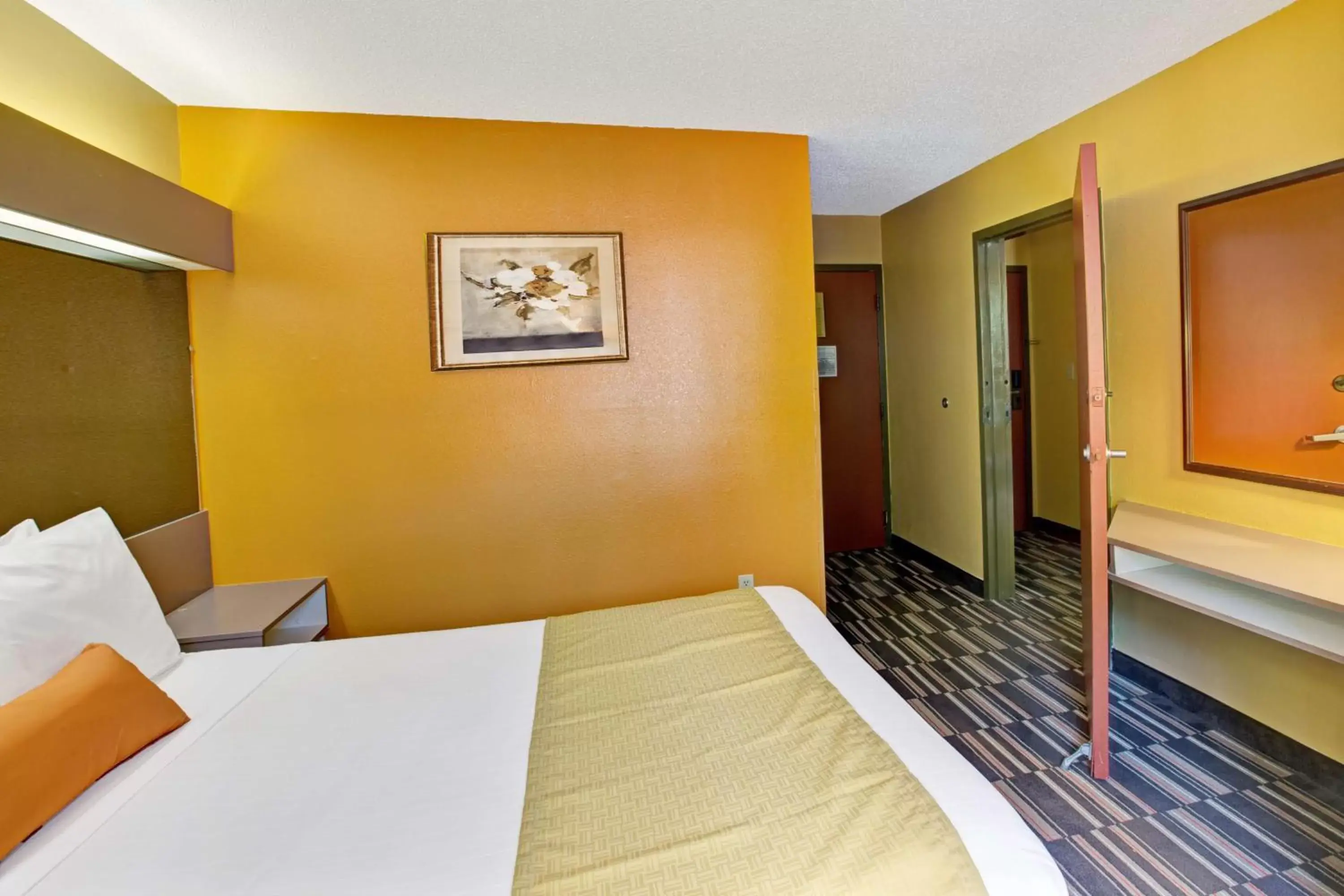 One Bedroom Suite - Non-Smoking in Microtel Inn & Suites by Wyndham Gatlinburg One Bedroom Suite - Non-Smoking in Microtel Inn & Suites by Wyndham Gatlinburg