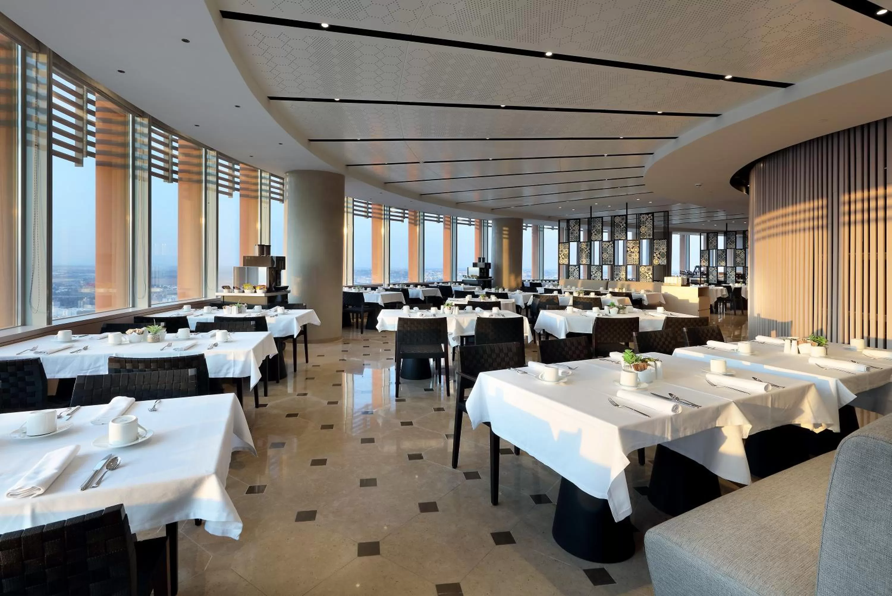 Restaurant/places to eat in Eurostars Torre Sevilla