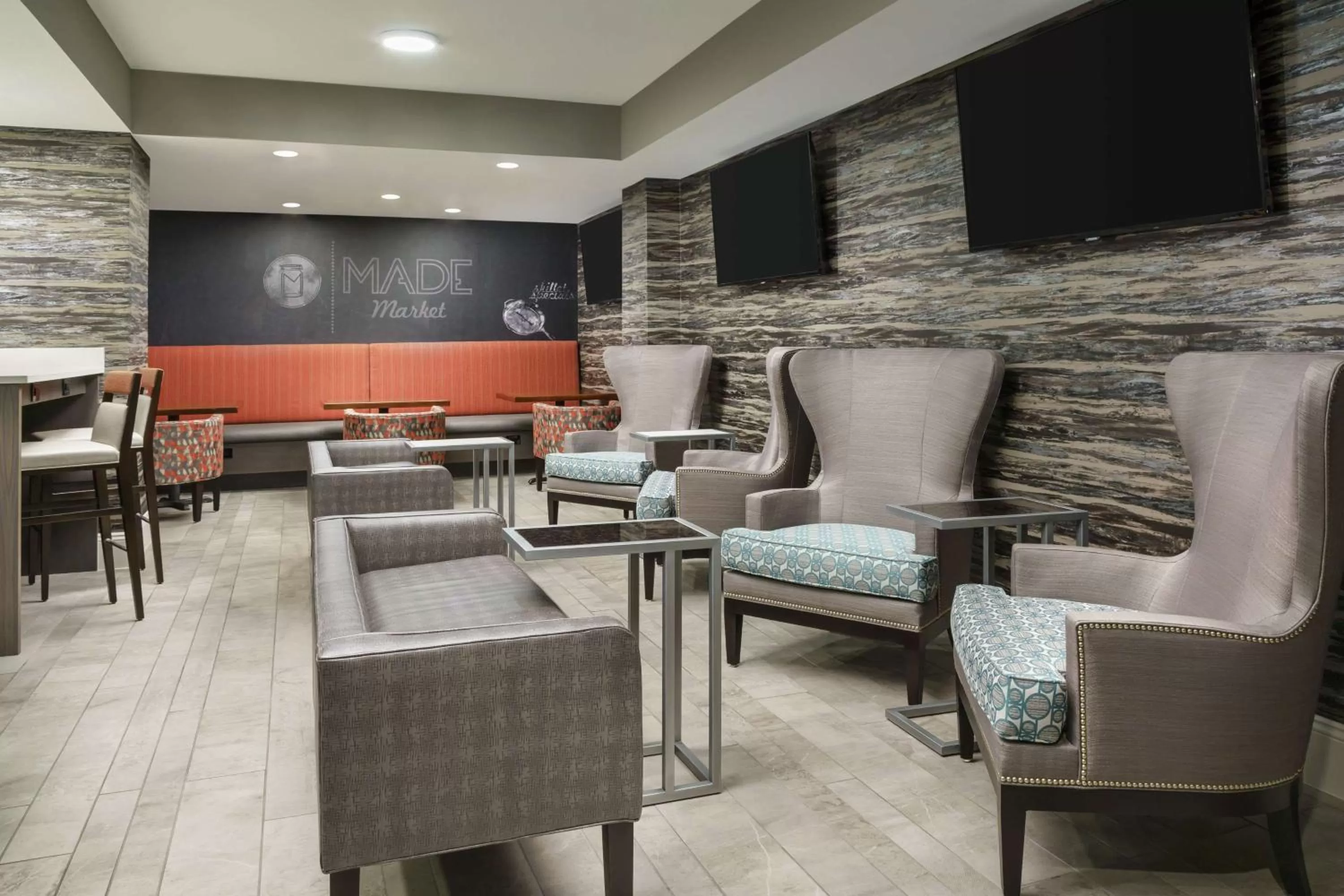 Restaurant/places to eat in DoubleTree by Hilton Orlando Airport Hotel