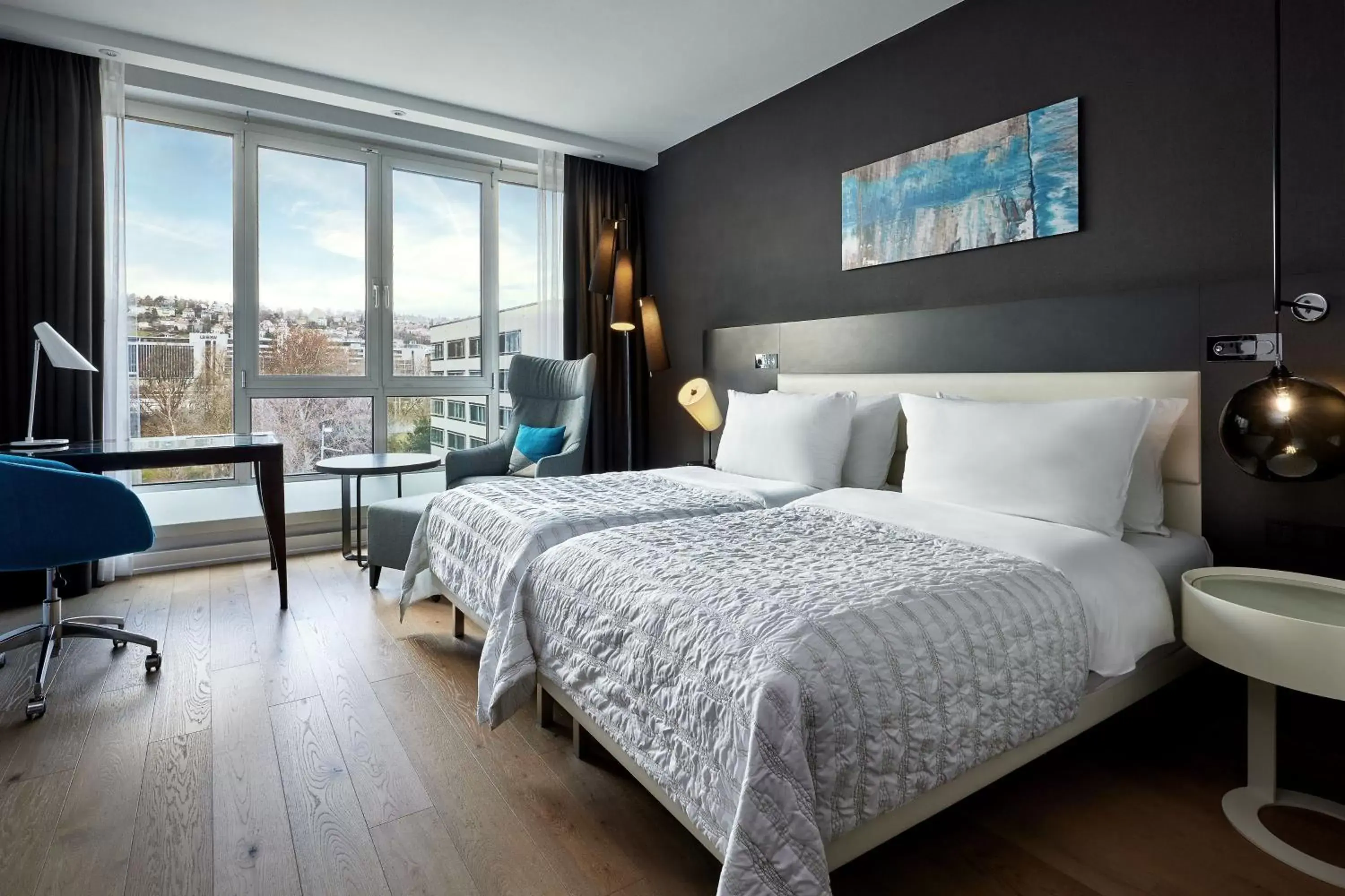 Executive Chic, Guest room, 1 Twin/Single Bed(s), Mini Fridge in Le Méridien Stuttgart Executive Chic, Guest room, 1 Twin/Single Bed(s), Mini Fridge in Le Méridien Stuttgart