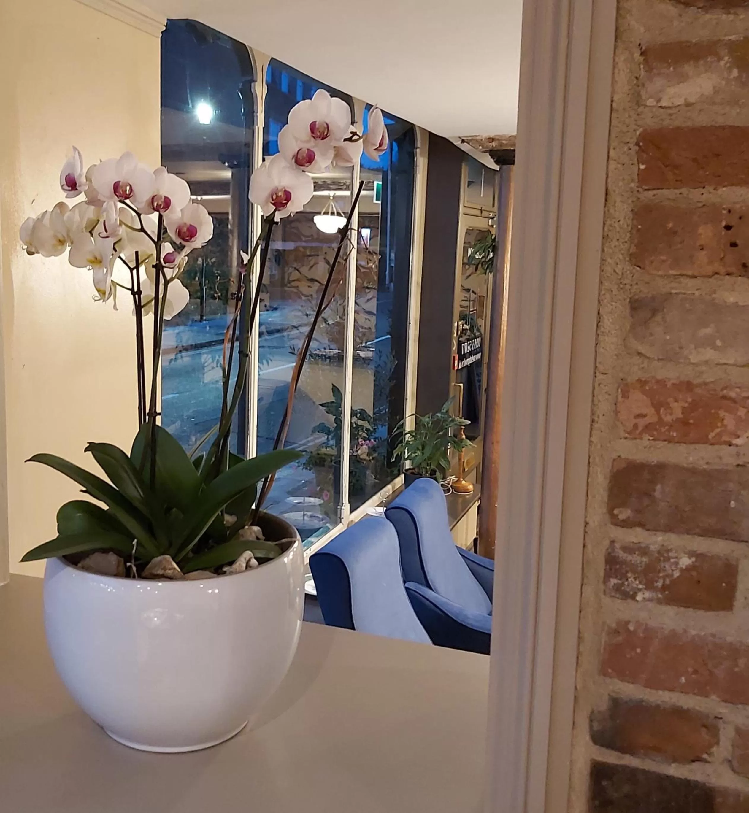 Other in One Holyrood Hotel & Cafe