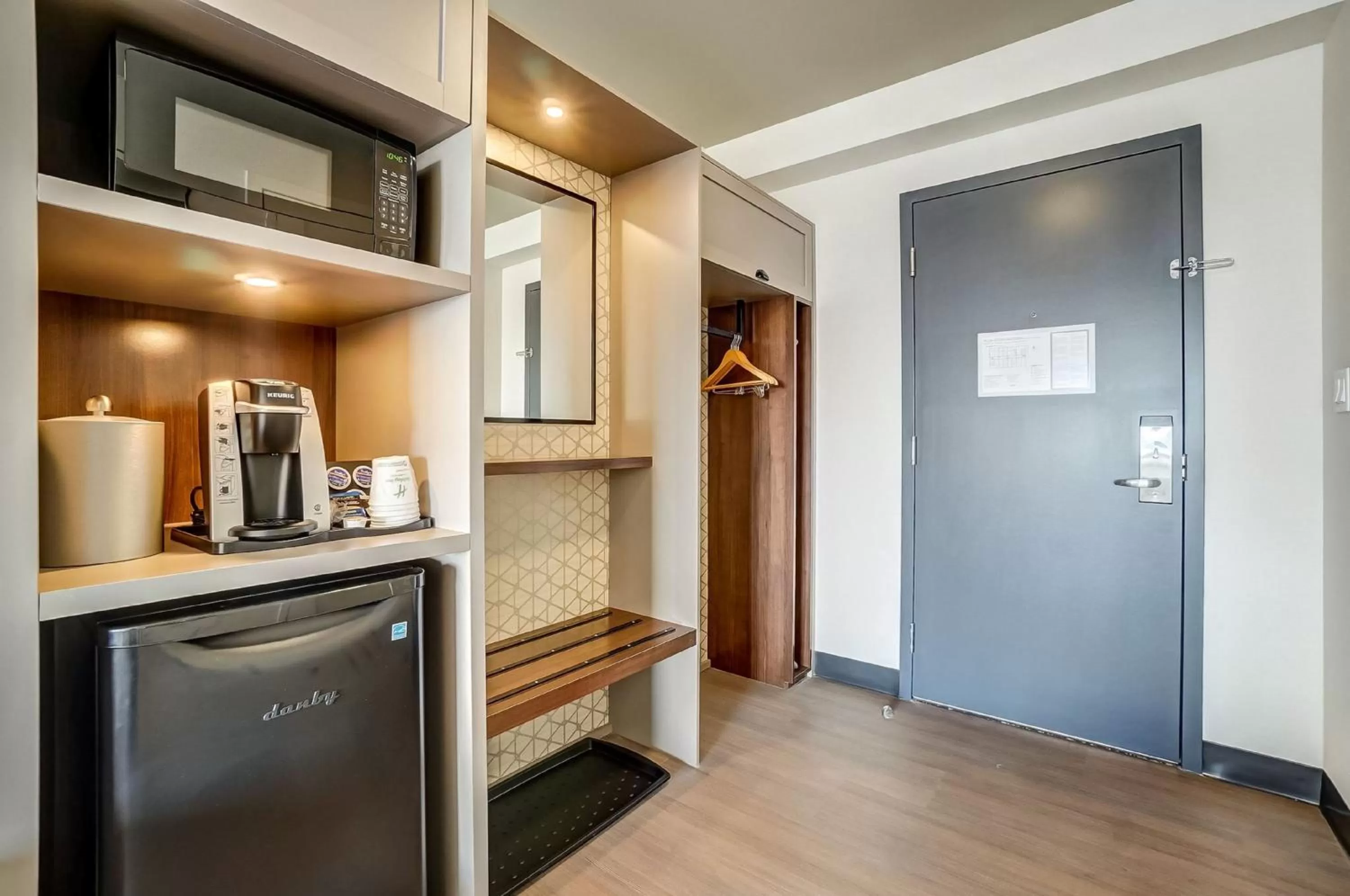 Bedroom in Holiday Inn Gatineau - Ottawa by IHG