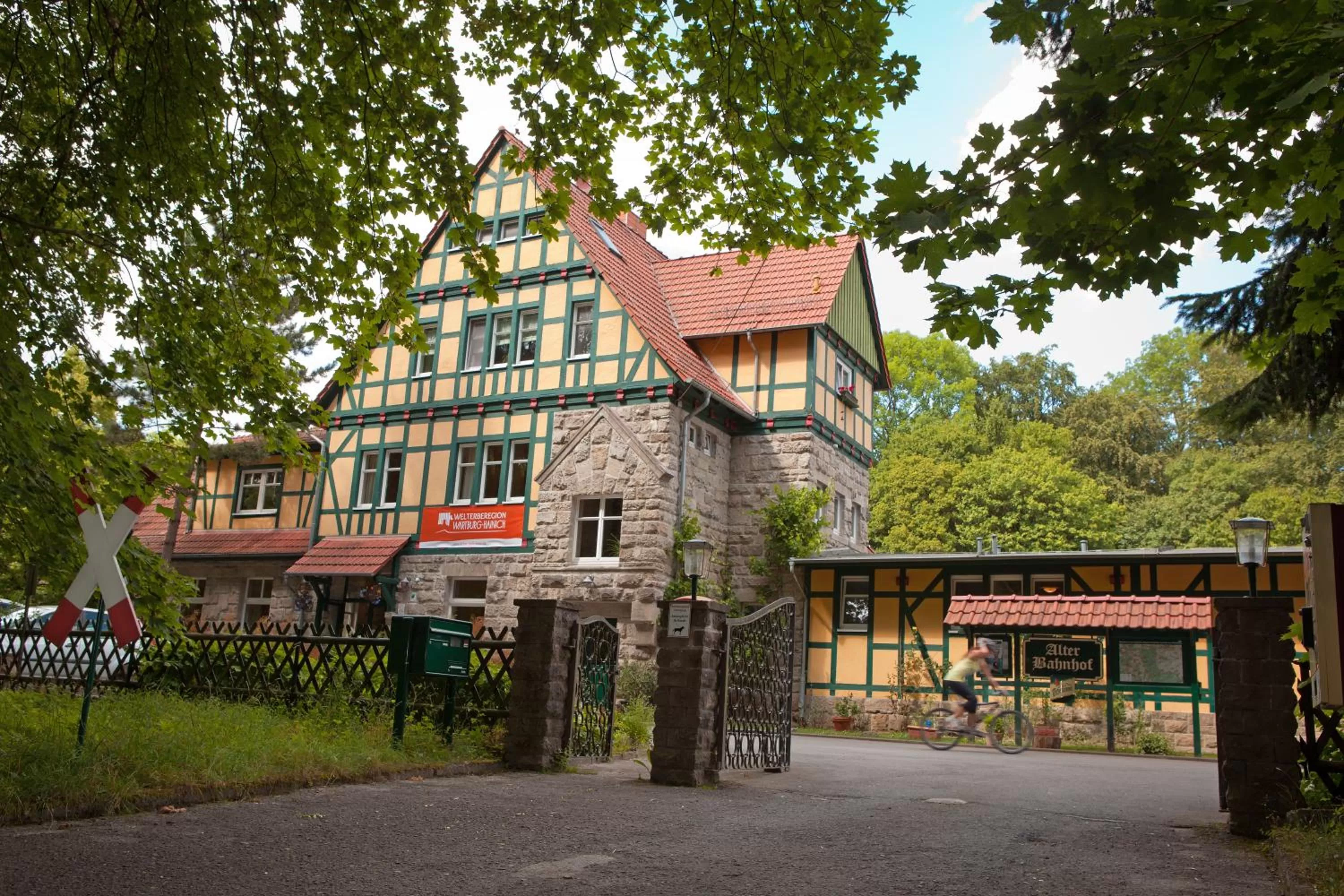 Facade/entrance, Property Building in Landgasthof Alter Bahnhof