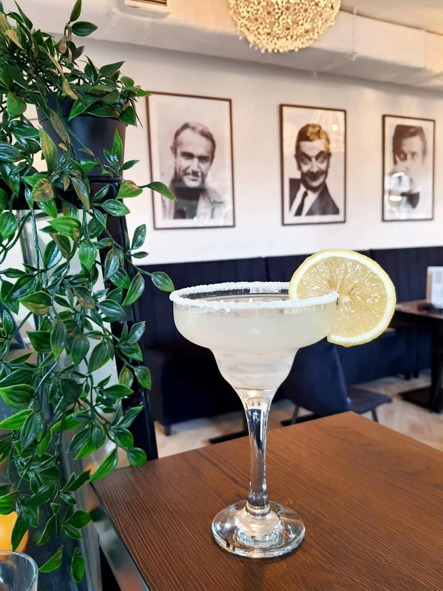 Restaurant/places to eat in VANTA Business Center