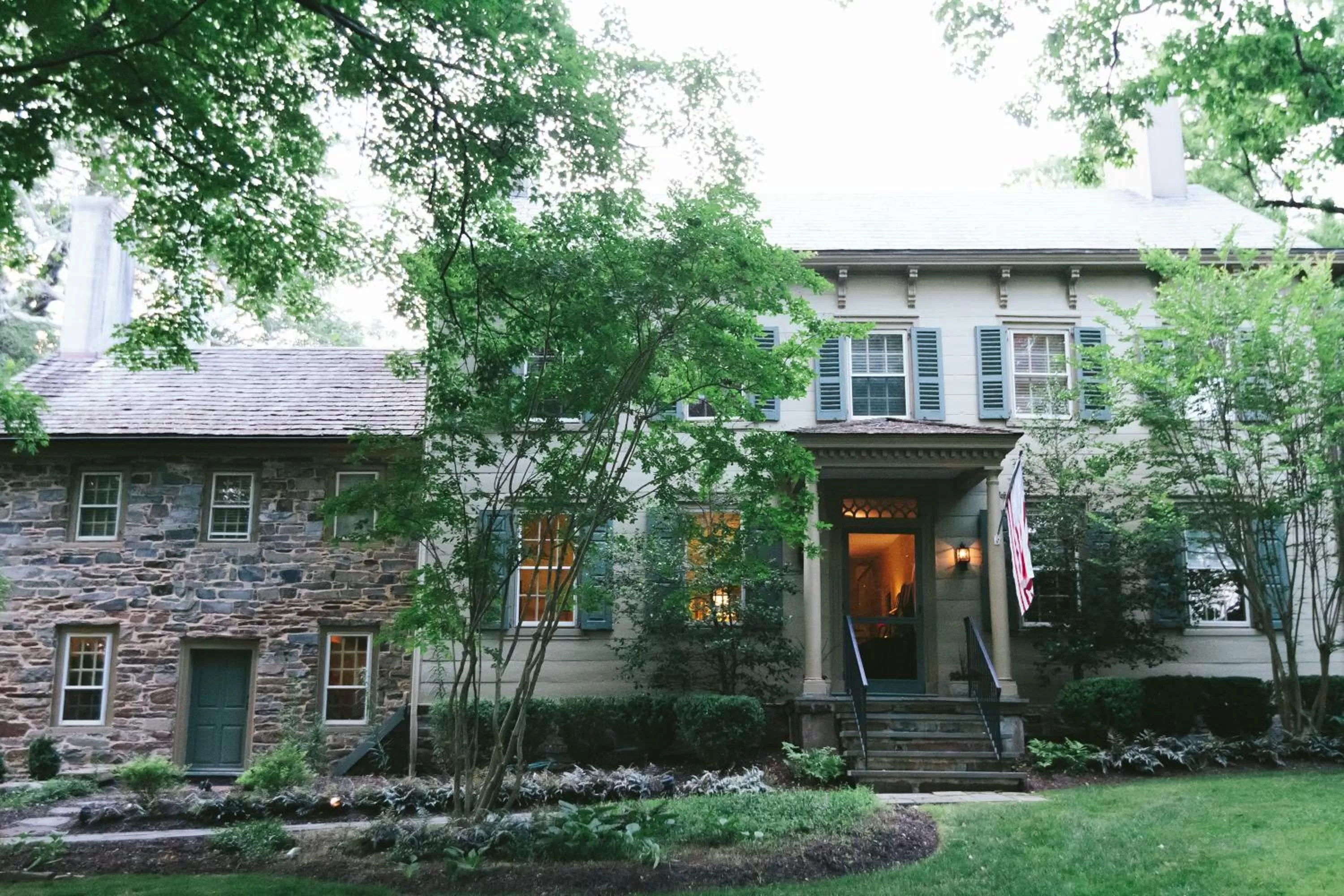 Facade/entrance, Garden in Inn at Glencairn
