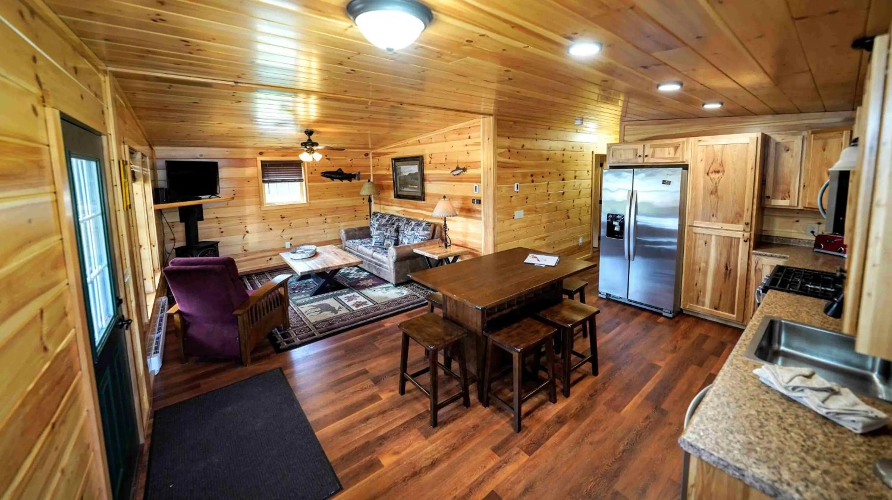 Dining Area in Ampersand Bay Resort